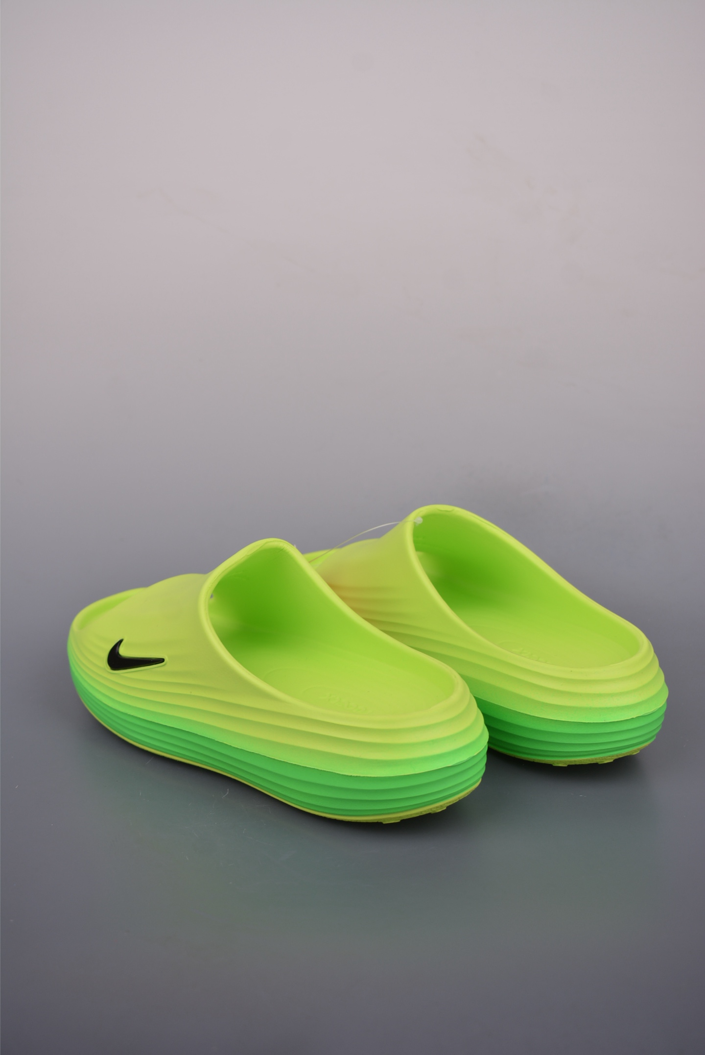 Nike ReactX Rejuven8 Slides: Summer Comfort and Style in One Lightweight Sandal 2 i1753984461094 9001 0 1