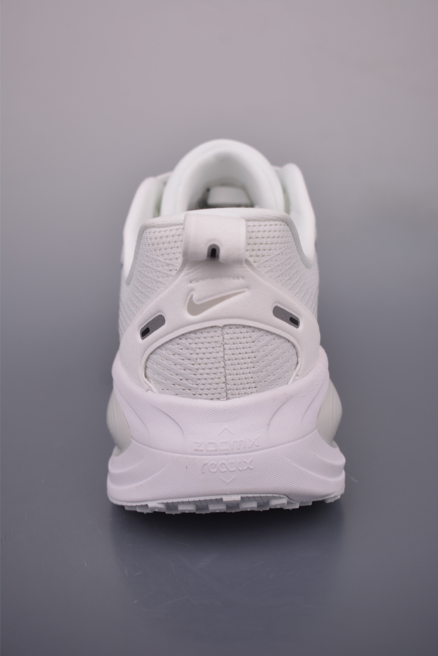 Nike Air Zoom Vomero 18 White Running Shoes - HM6803-1042722 Style & Comfort 4 i1753984498838 8219 0 3