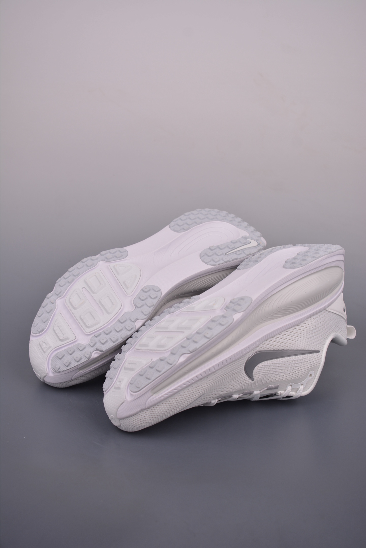 Nike Air Zoom Vomero 18 White Running Shoes - HM6803-1042722 Style & Comfort 3 i1753984498841 6667 0 2