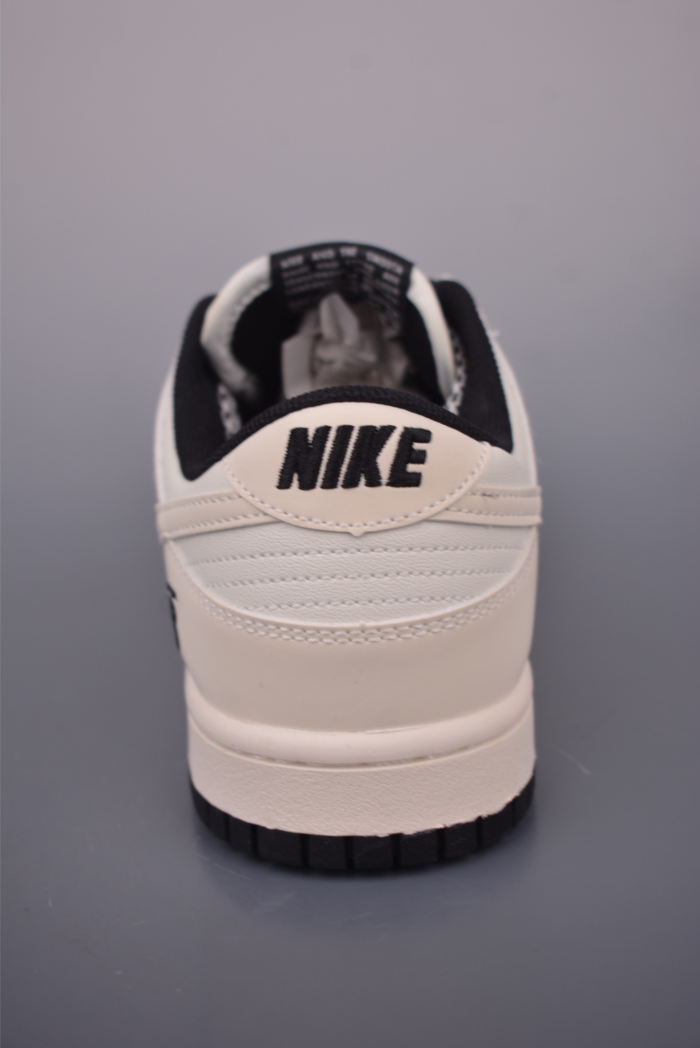 Nike SB Dunk Low Custom Sneakers - Stylish Design, Comfortable Fit 5 i1753984924313 9182 0 3