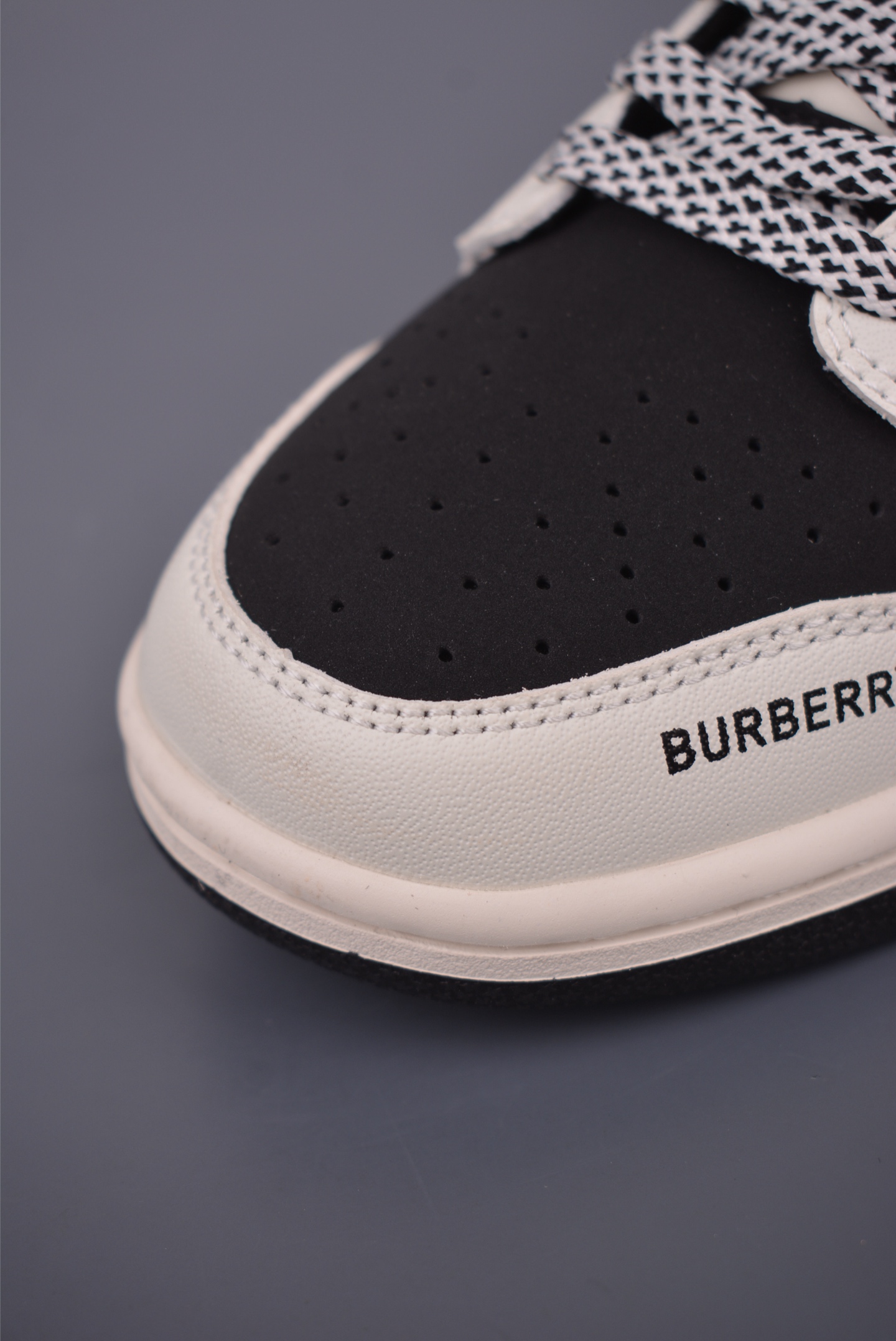 Nike SB Dunk Low Custom Sneakers - Stylish Design, Comfortable Fit 7 i1753984927610 9797 0 5