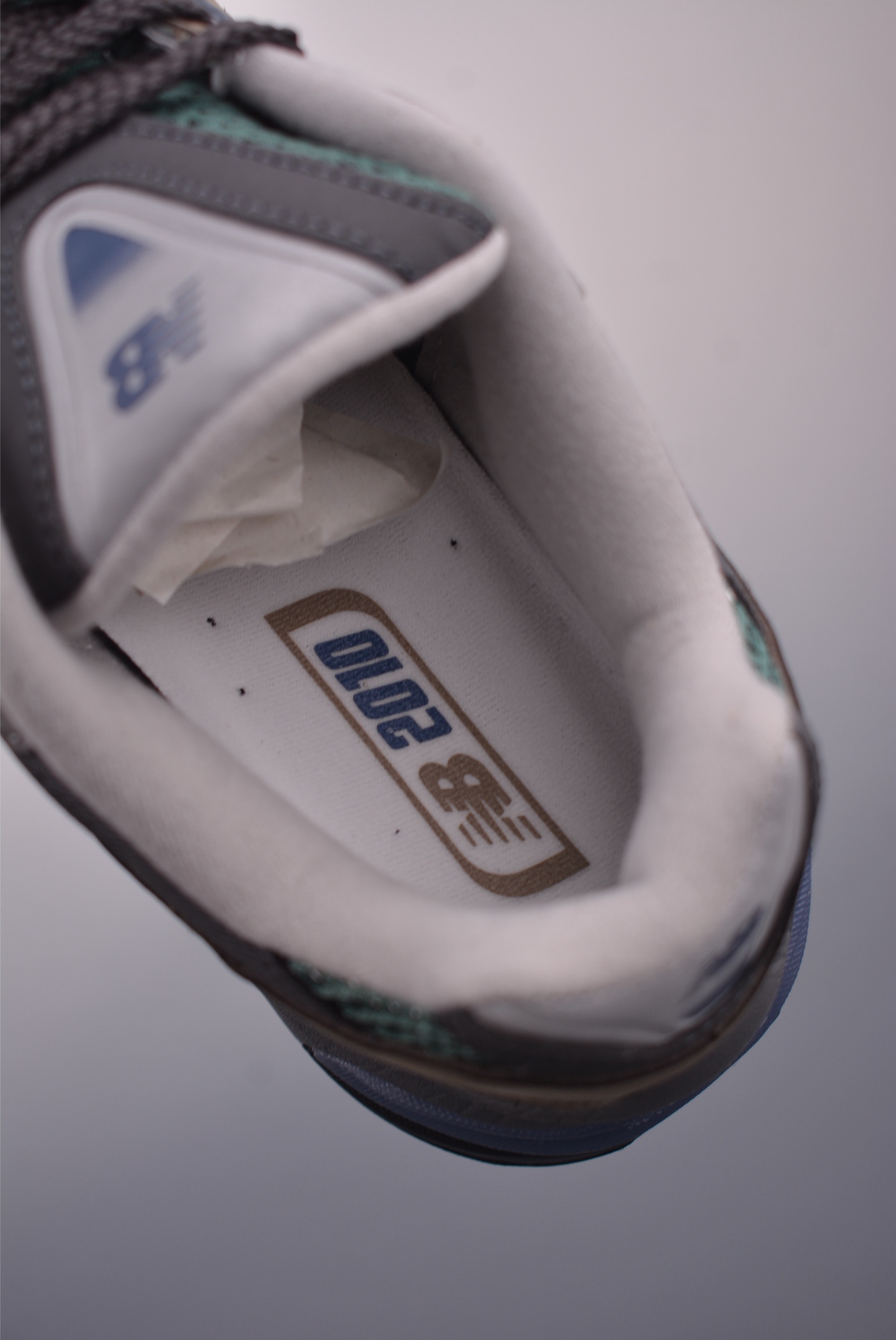 New Balance 2010 Series Retro Casual Sneakers - Classic Style & Modern Comfort 9 i1753985164561 316 0 8