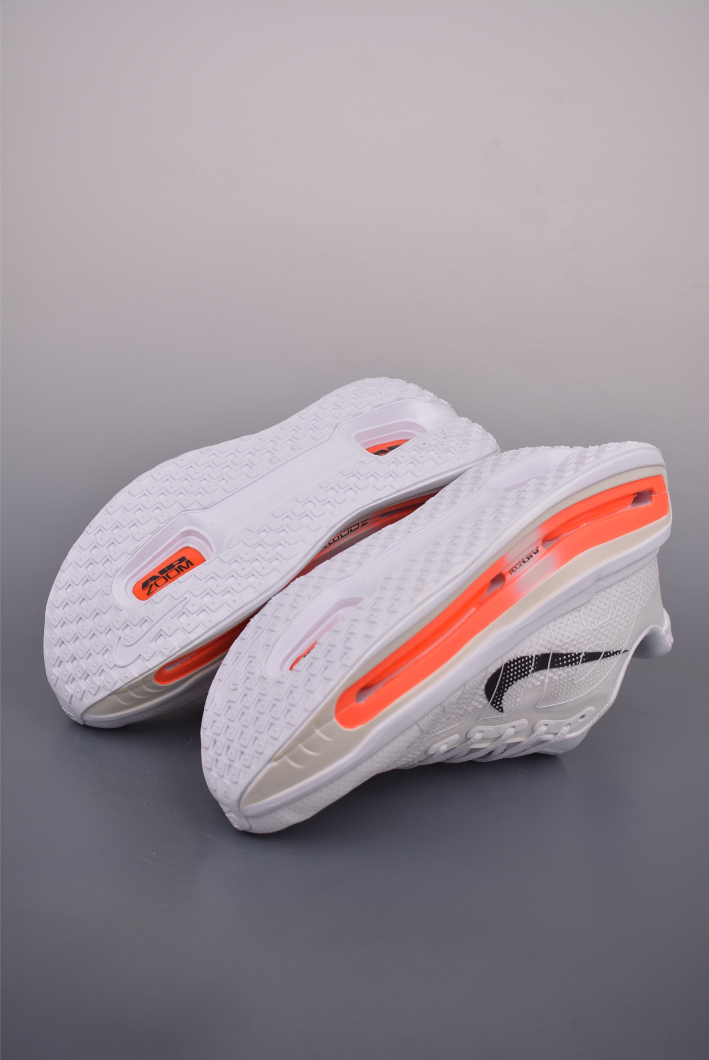 Nike Vomero Premium Air Cushion Running Shoes - Comfortable, Durable, and Stylish 3 i1754073429347 9636 0 2