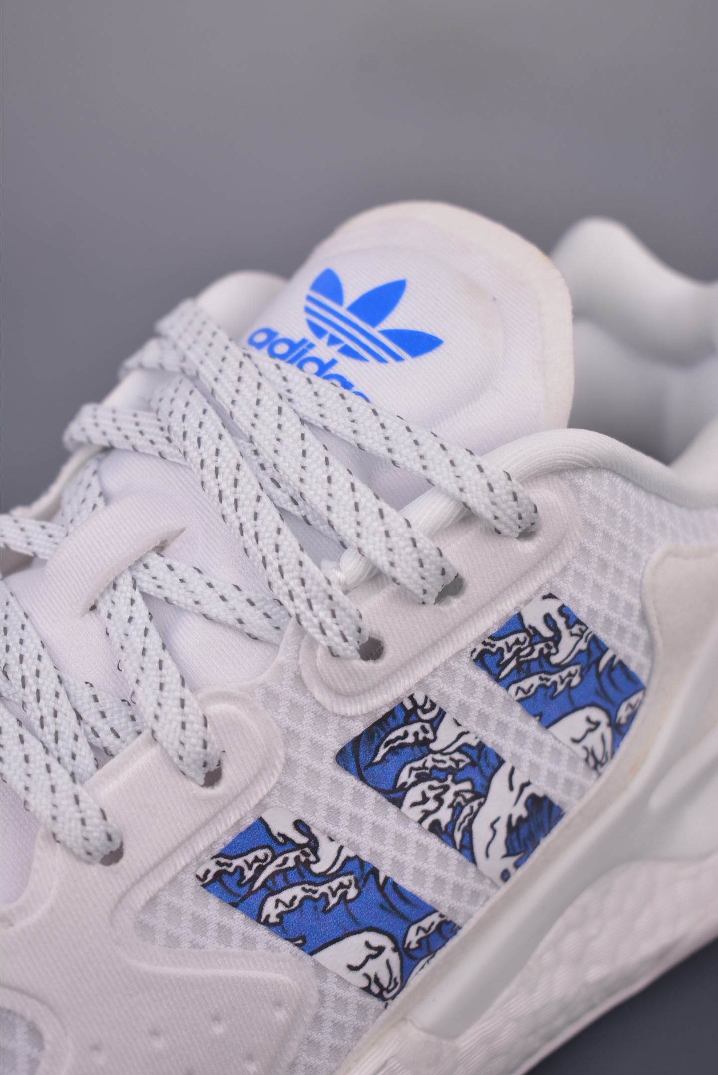 Adidas Day Jogger 2.0: Full BOOST, Cushioned Comfort, Iconic Style - FY3026 8 i1754079868246 8864 0 6