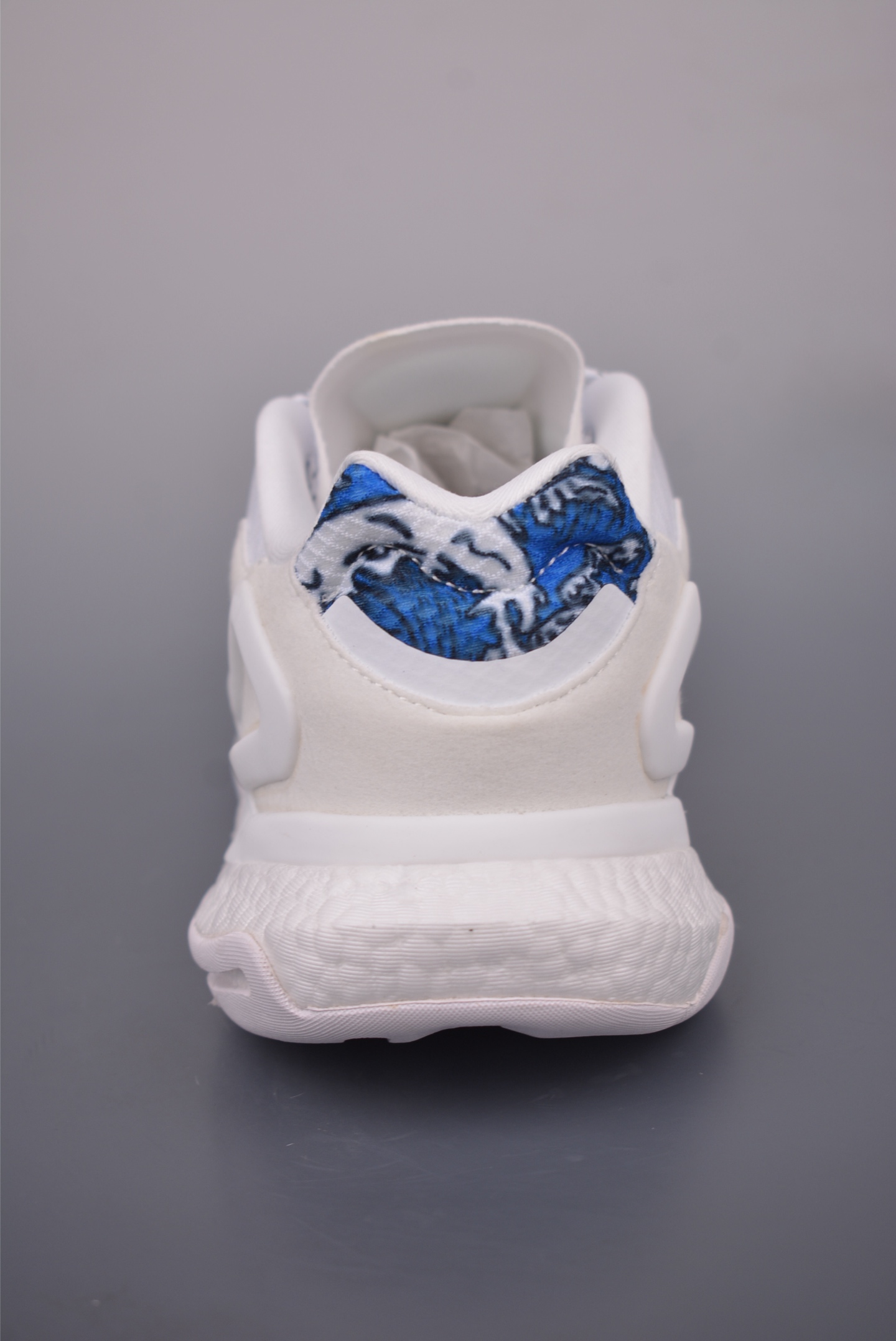 Adidas Day Jogger 2.0: Full BOOST, Cushioned Comfort, Iconic Style - FY3026 5 i1754079870289 8571 0 3