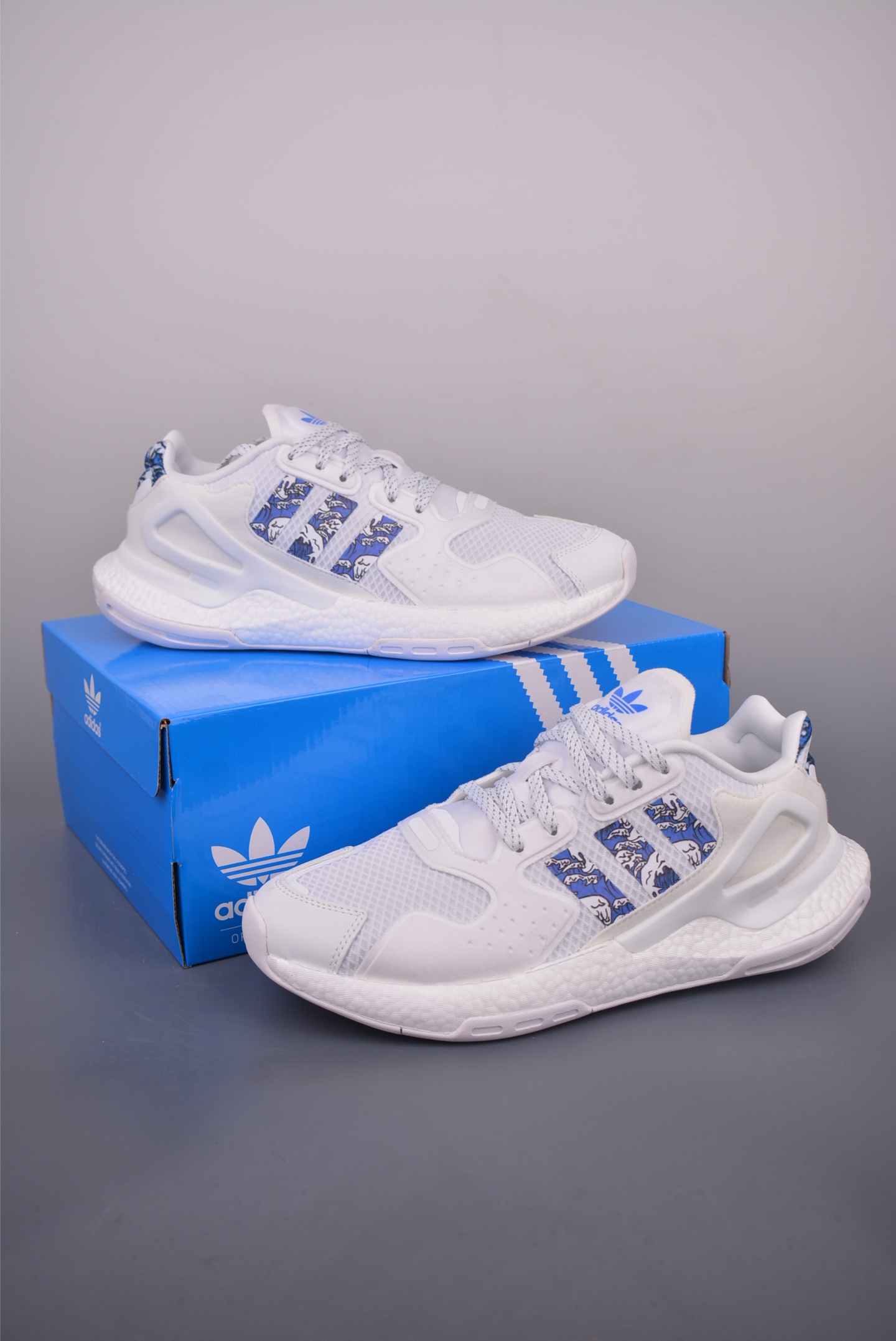 Adidas Day Jogger 2.0: Full BOOST, Cushioned Comfort, Iconic Style - FY3026 6 i1754079870339 5196 0 4