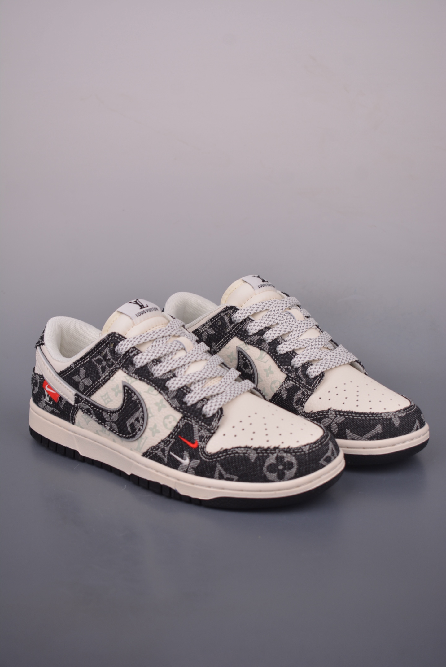 Nike SB Dunk Low Louis Vuitton Collab Premium Sneakers - Limited Edition 1 i1754081607372 7140 0 0