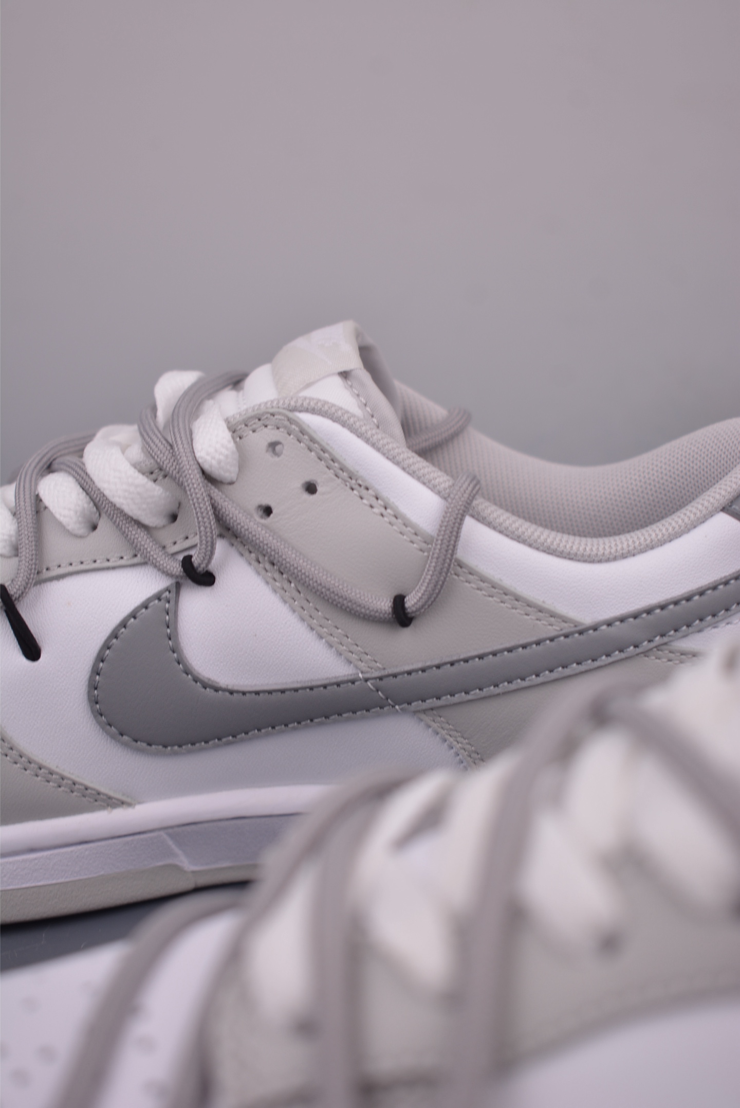 Nike SB Dunk Low Gray White Deconstructed Lace-Up Sneakers - Premium Quality 8 i1754081667324 6334 0 7