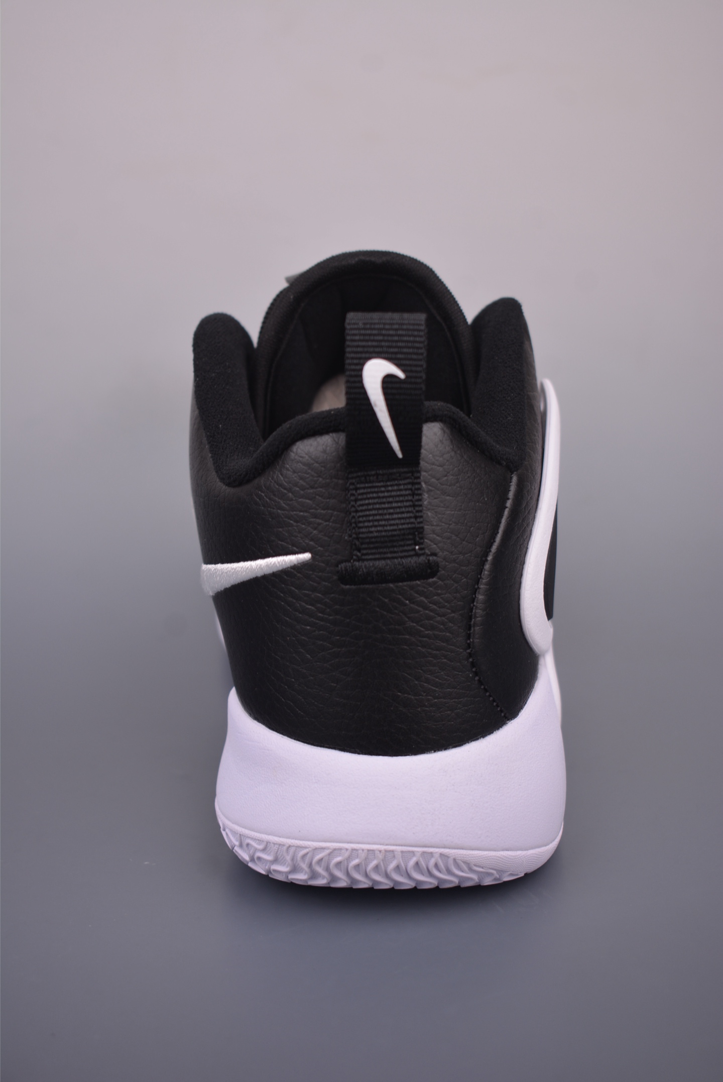Nike React HyperSet 2 SE Lightweight Training Shoes - Indoor Court Performance 5 i1754082811897 9011 0 3