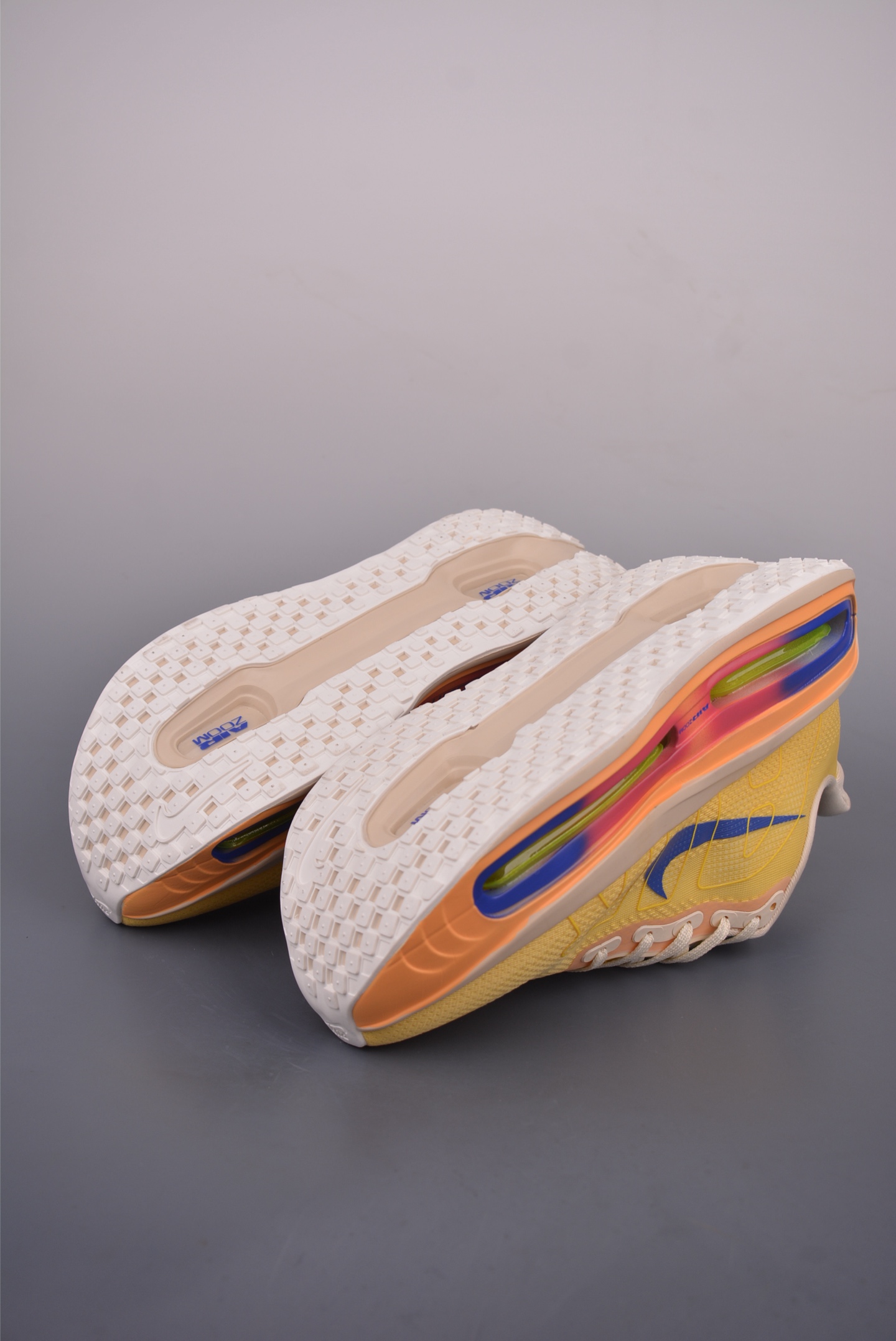 Nike Vomero Premium Air Cushion Running Shoes - Comfortable, Durable, Stylish 3 i1754164267243 6296 0 2