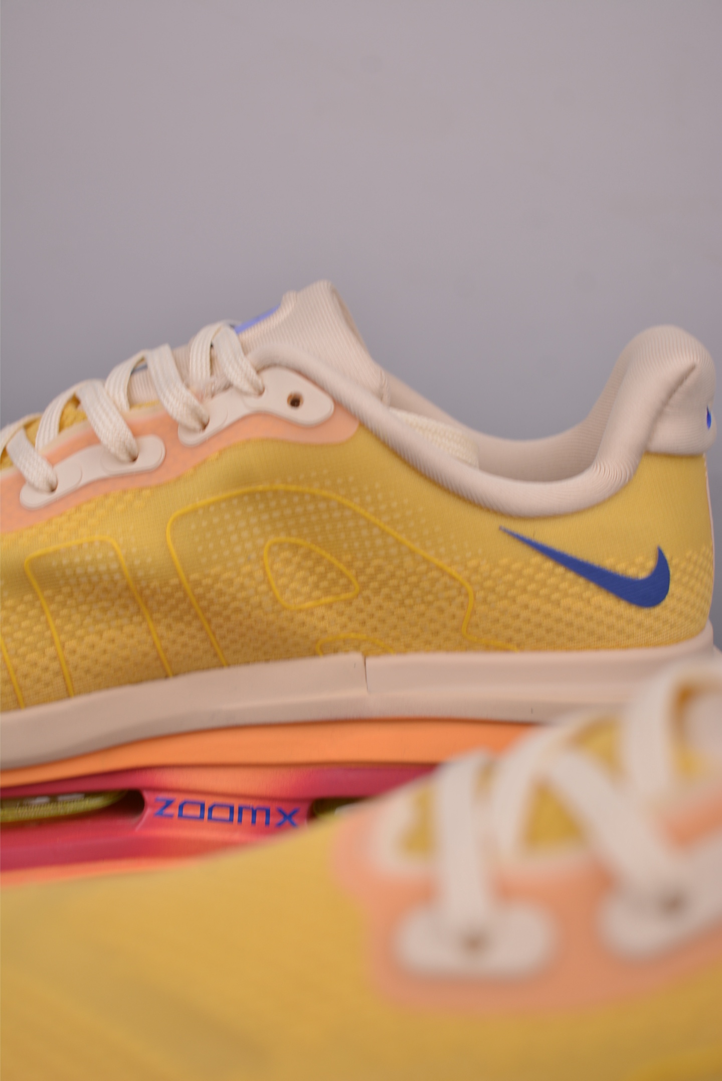 Nike Vomero Premium Air Cushion Running Shoes - Comfortable, Durable, Stylish 8 i1754164269224 7756 0 6