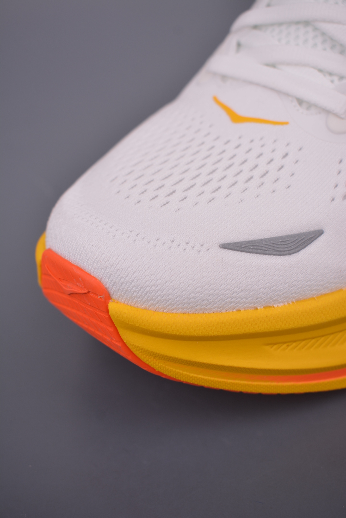 Hoka One One Bondi 9 Wide: Comfort, Cushioning, and Durable Running Shoes 7 i1754164489801 2235 0 5