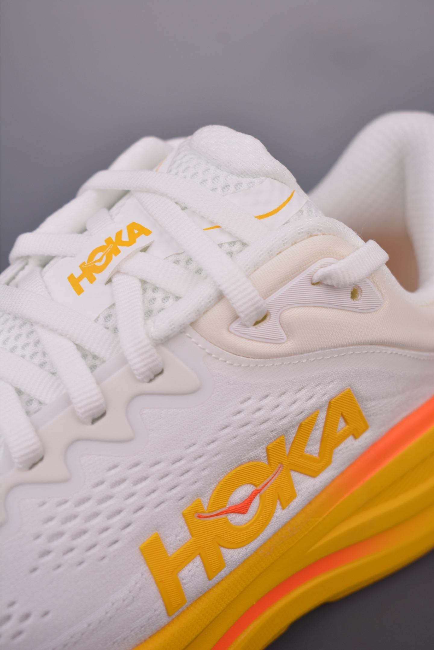 Hoka One One Bondi 9 Wide: Comfort, Cushioning, and Durable Running Shoes 8 i1754164489832 6582 0 6