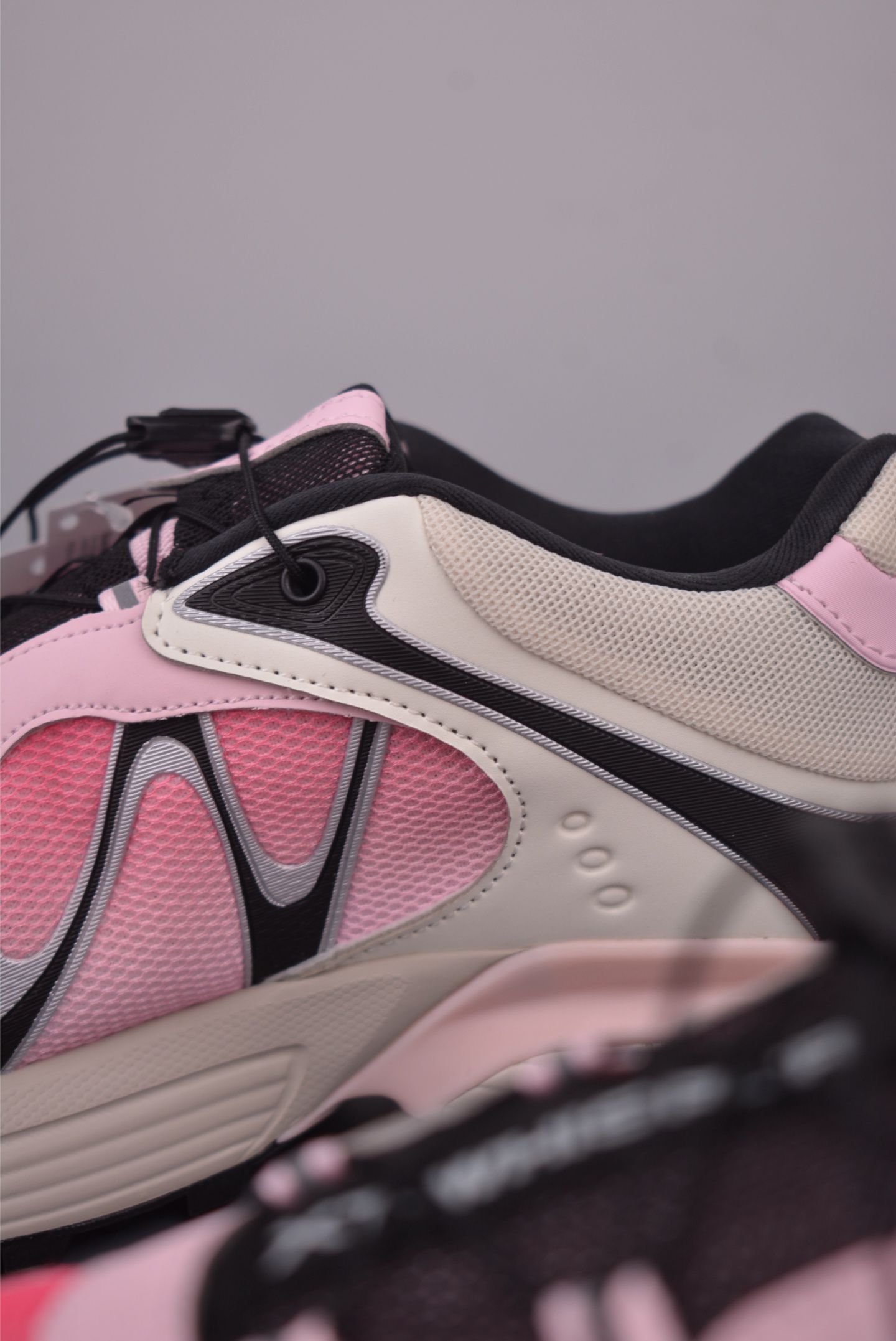Salomon XT-Whisper Trail Running Shoes - Pink Athletic Sneakers for Women 9 i1754165652806 8069 0 7