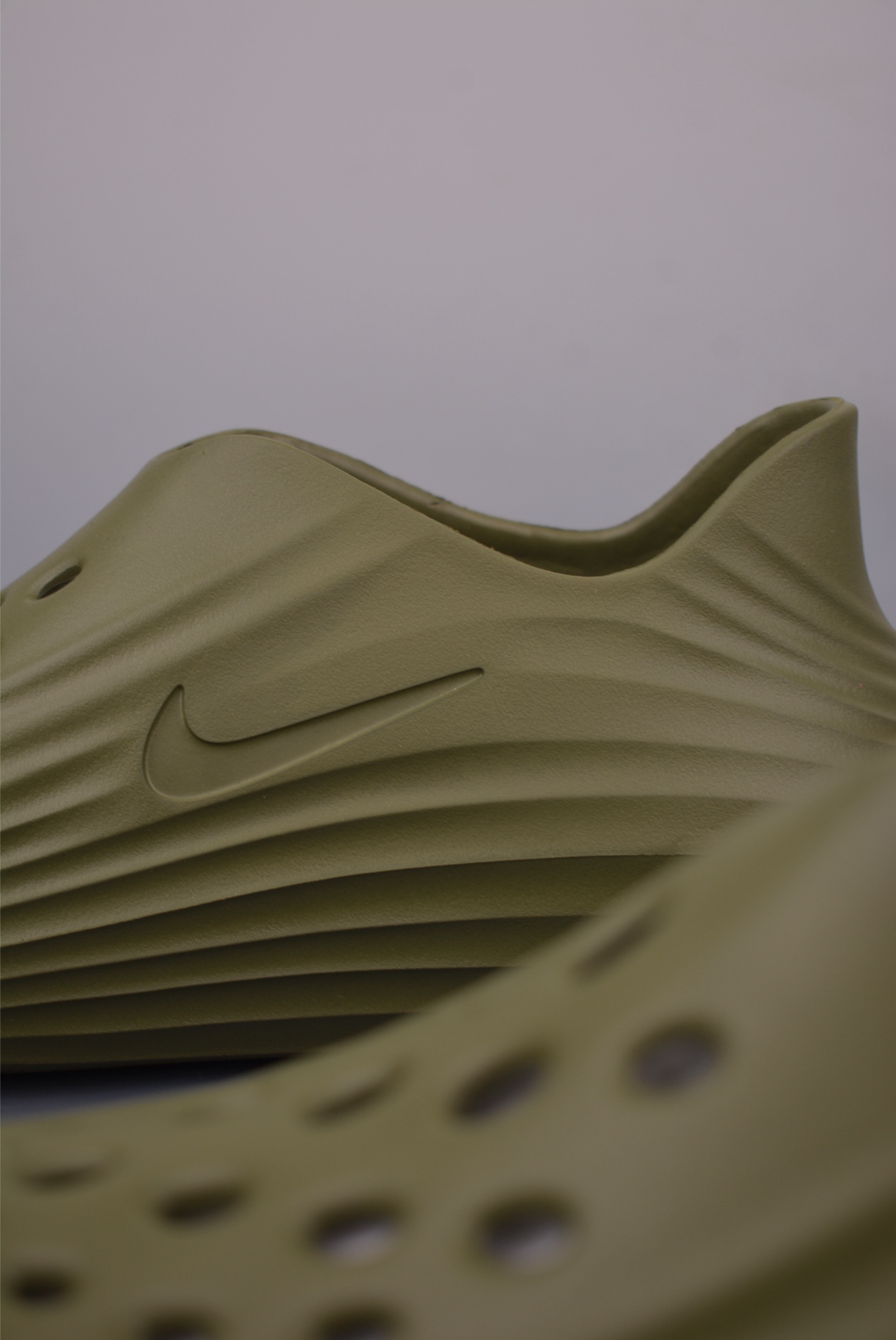 Nike ReactX Rejuven8 Olive Green Sandals: Exceptional Comfort for Summer 8 i1754165765456 3408 0 7