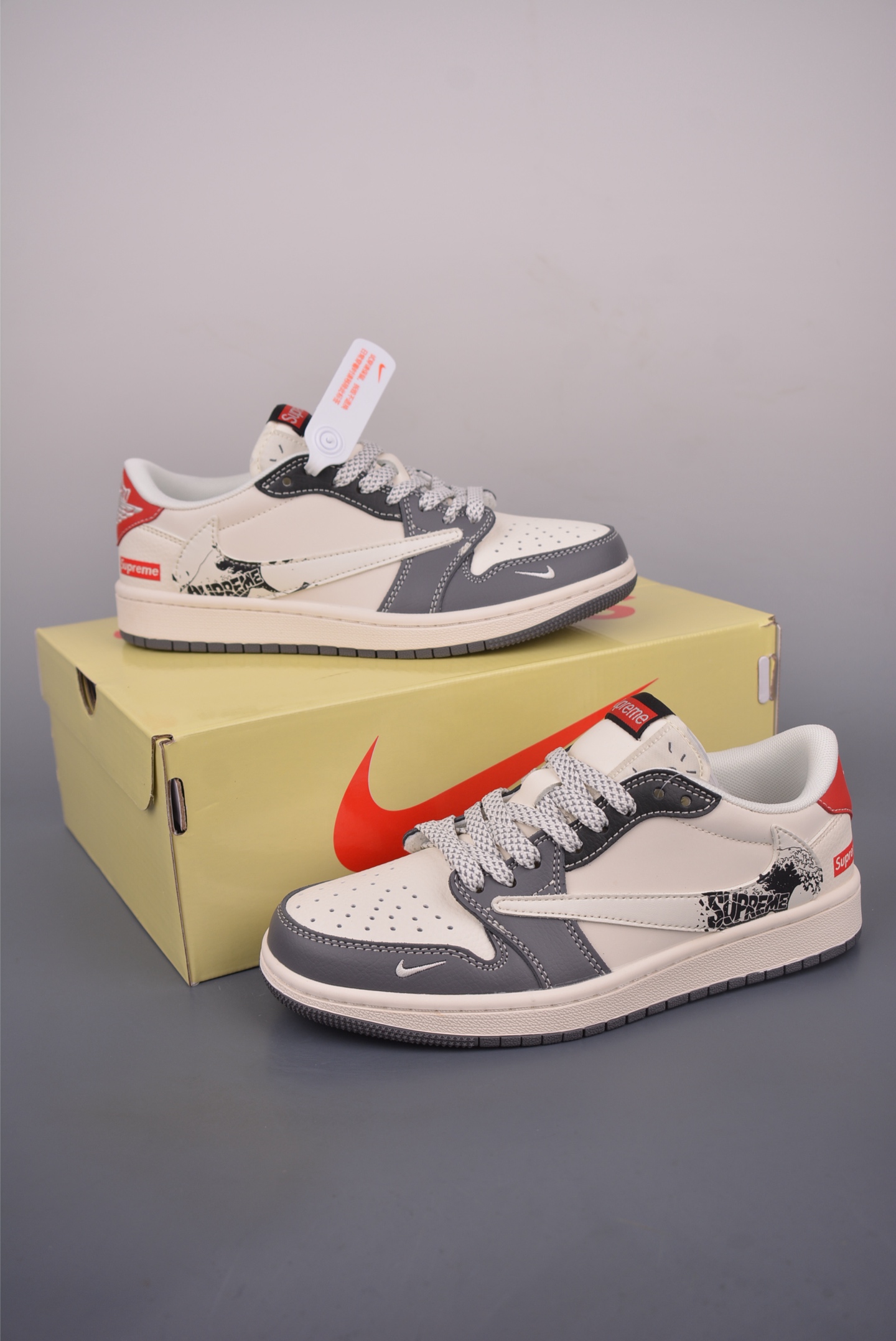 Fragment Travis Scott Supreme Air Jordan 1 Low Black Toe Sneakers 5 i1754171636284 6213 0 4