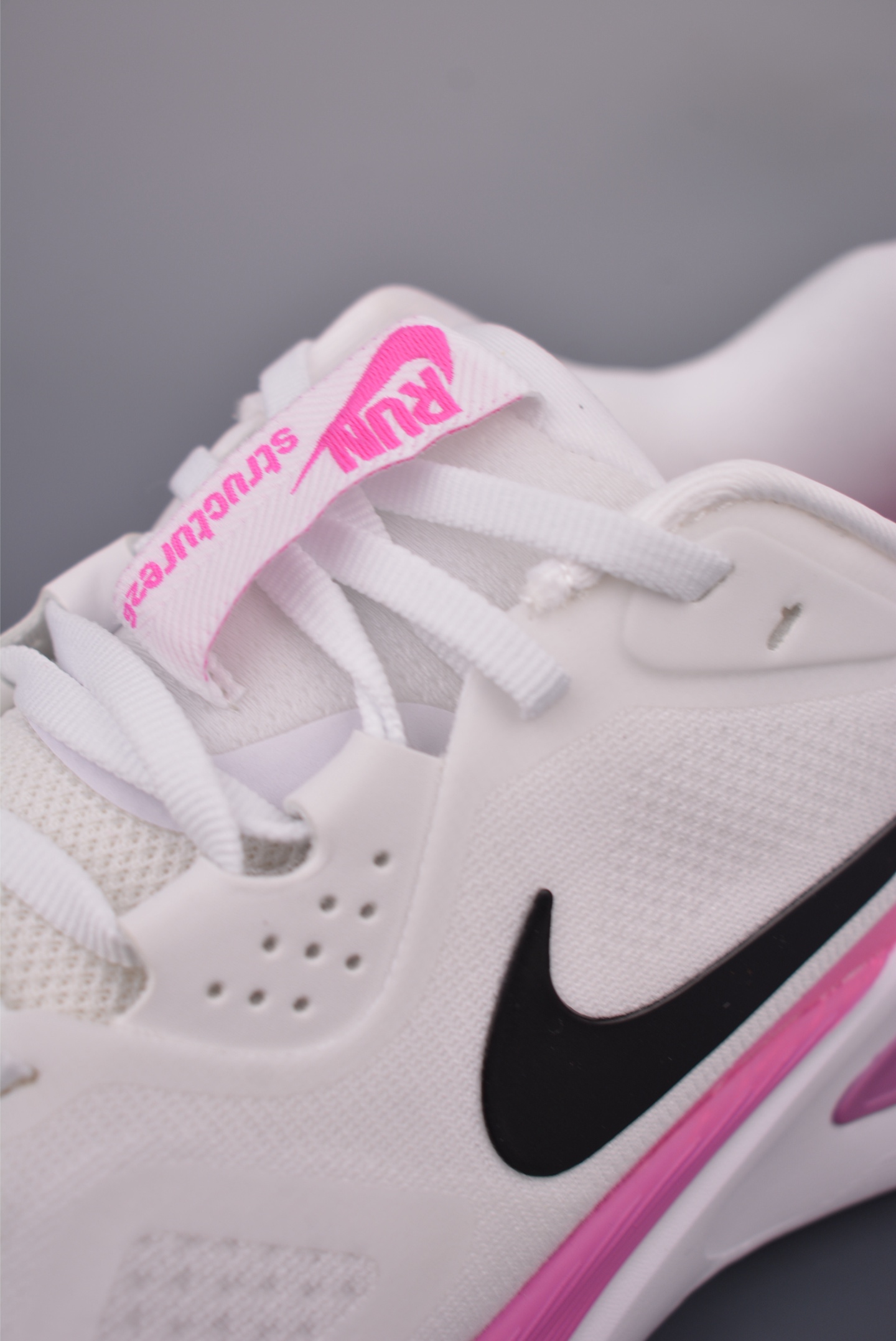 Nike Air Structure 26 Women's Running Shoes - Cushioned Comfort & Support 8 i1754258000053 9816 0 6