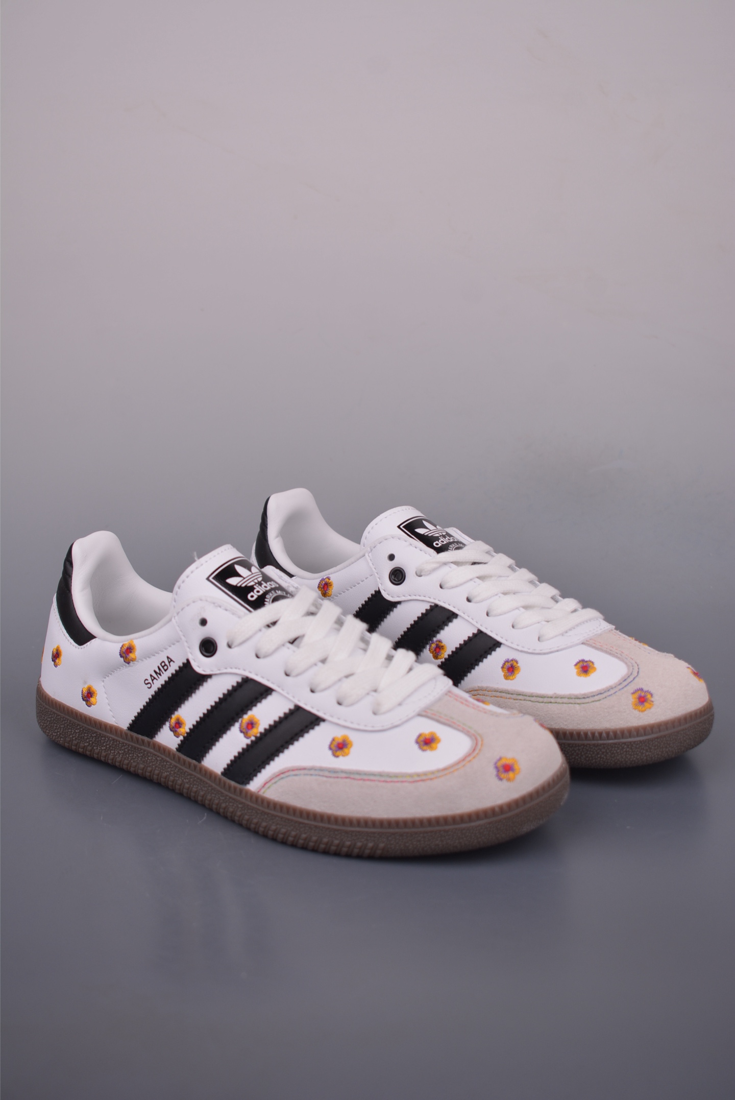 Adidas Samba OG Retro Floral Sneakers - Comfortable, Stylish, and Iconic 1 i1754259137195 3119 0 0