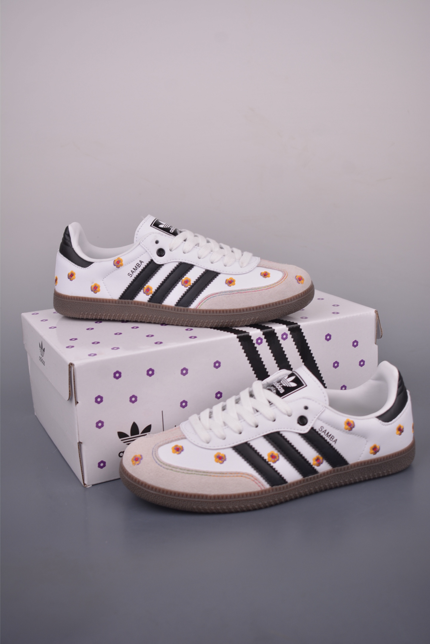 Adidas Samba OG Retro Floral Sneakers - Comfortable, Stylish, and Iconic 5 i1754259137232 7186 0 4