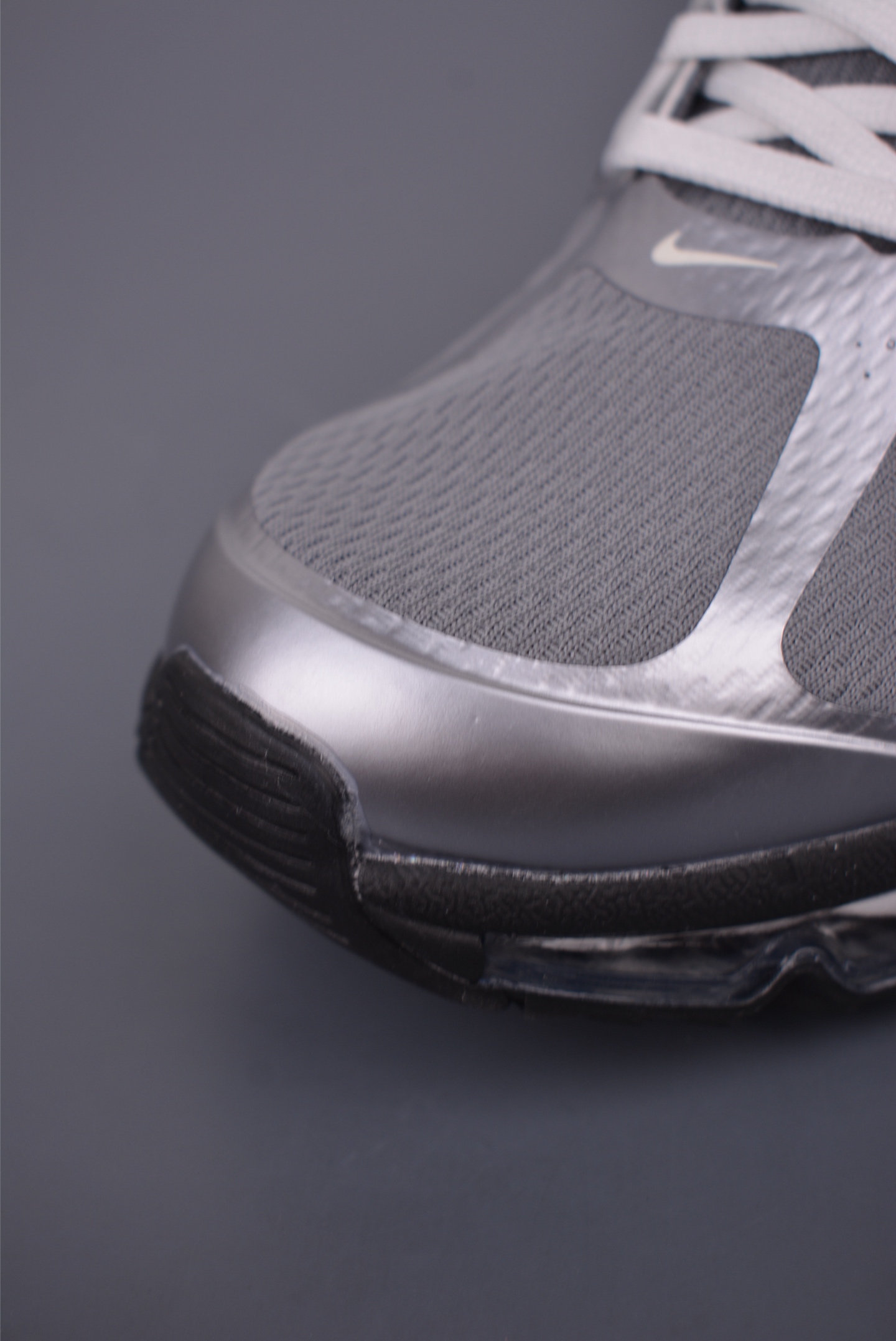 Nike Air Max 2013: Retro Style with Full-Length Air Cushioning & Breathable Mesh 6 i1754259251245 3425 0 5