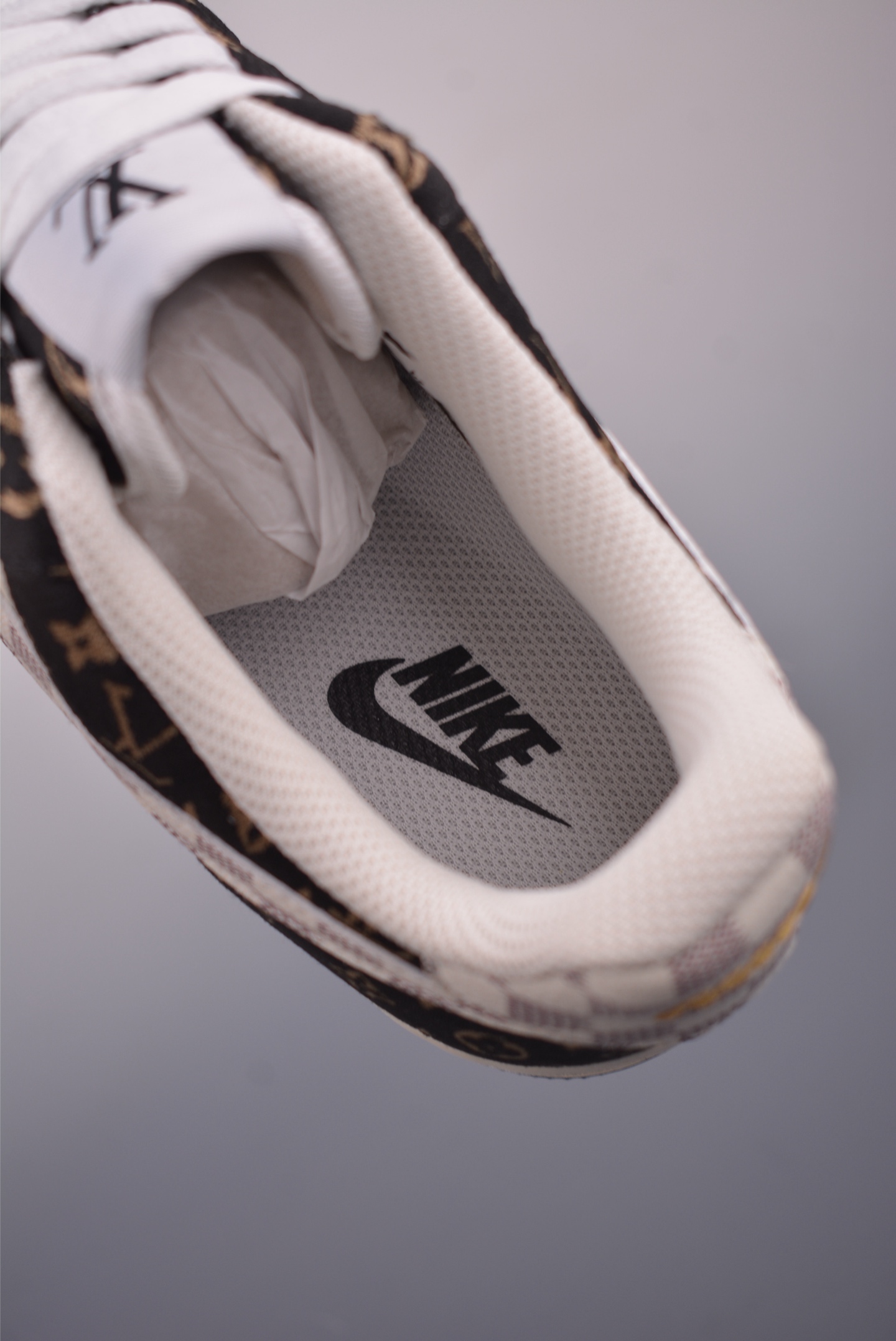 Nike Air Force 1 Low Louis Vuitton Custom Sneakers - Limited Edition 10 i1754260223557 6440 0 8