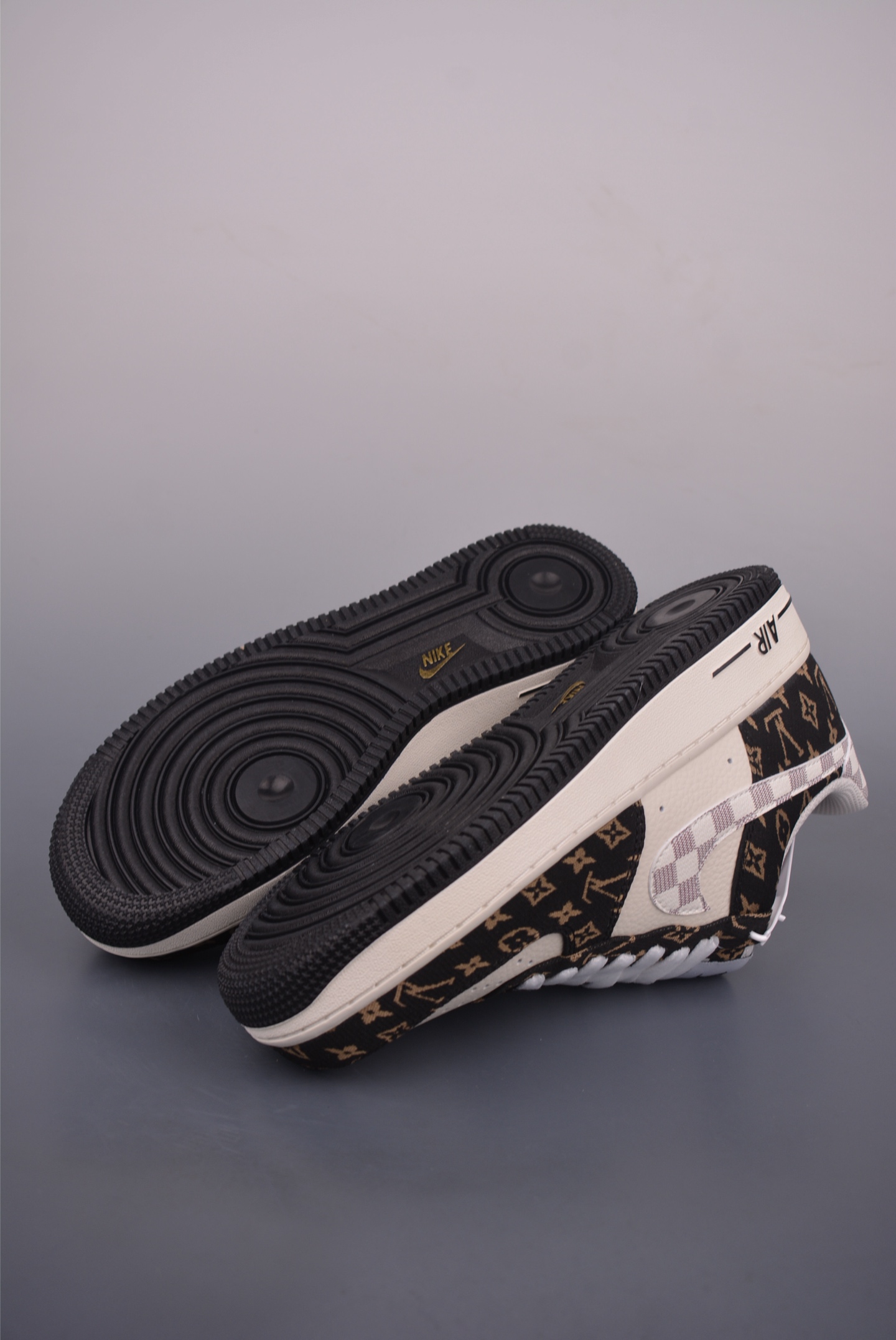 Nike Air Force 1 Low Louis Vuitton Custom Sneakers - Limited Edition 4 i1754260223595 9319 0 2