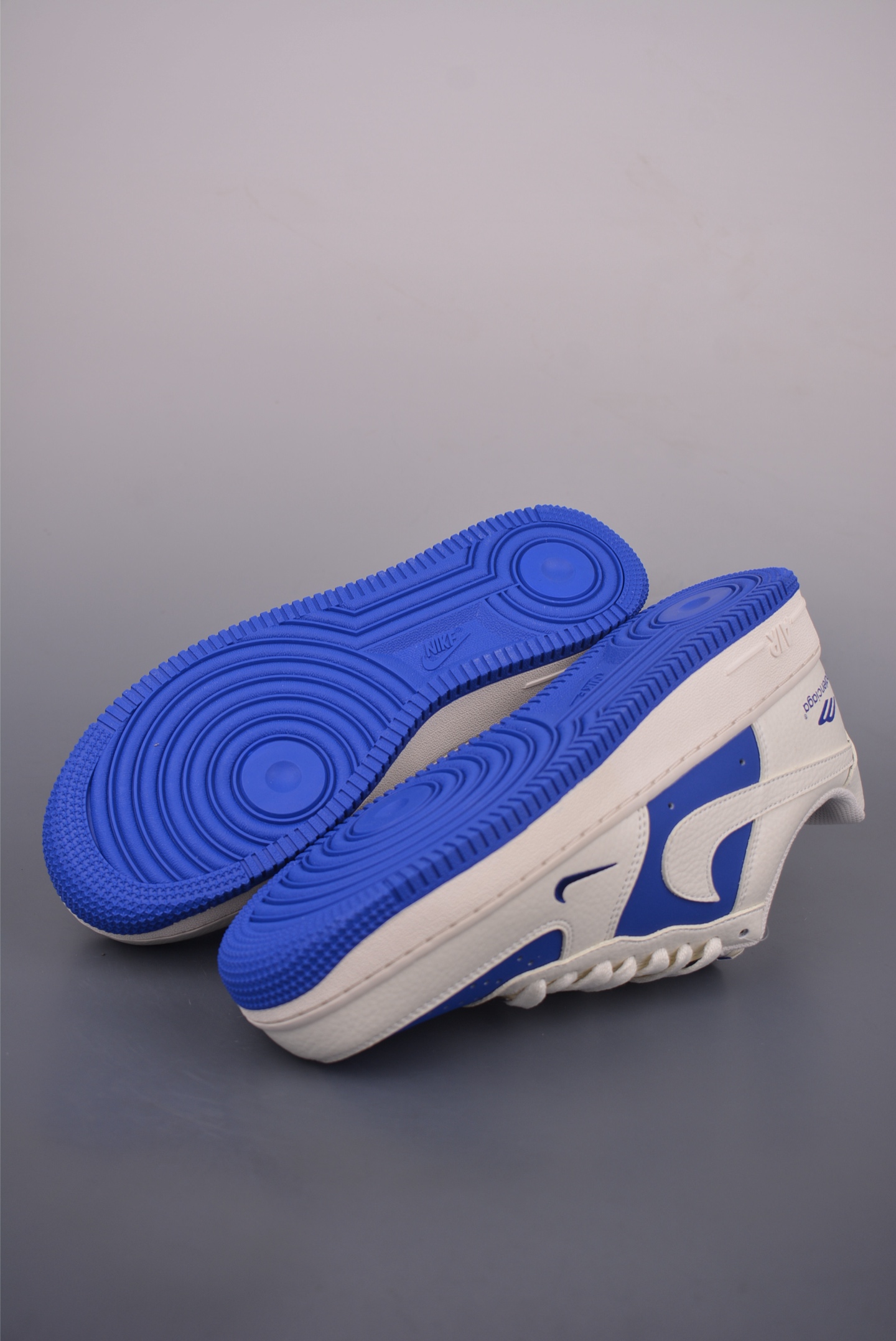 Nike Air Force 1 Low 巴黎世家联名 KX2532-501