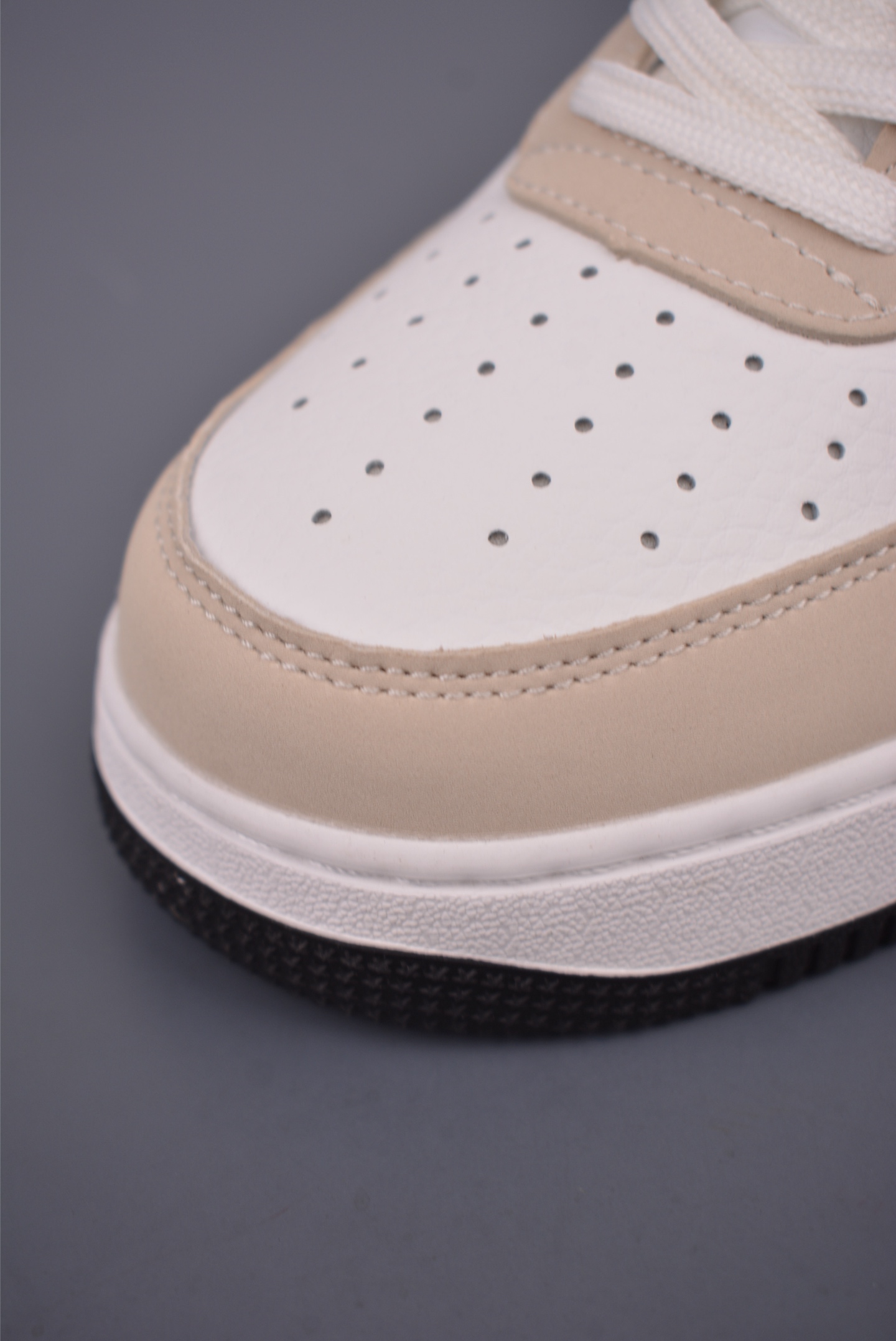 Nike Air Force 1 Low Dior Custom Sneakers Comfortable Fashion Shoes 6 i1754341379943 5617 0 5