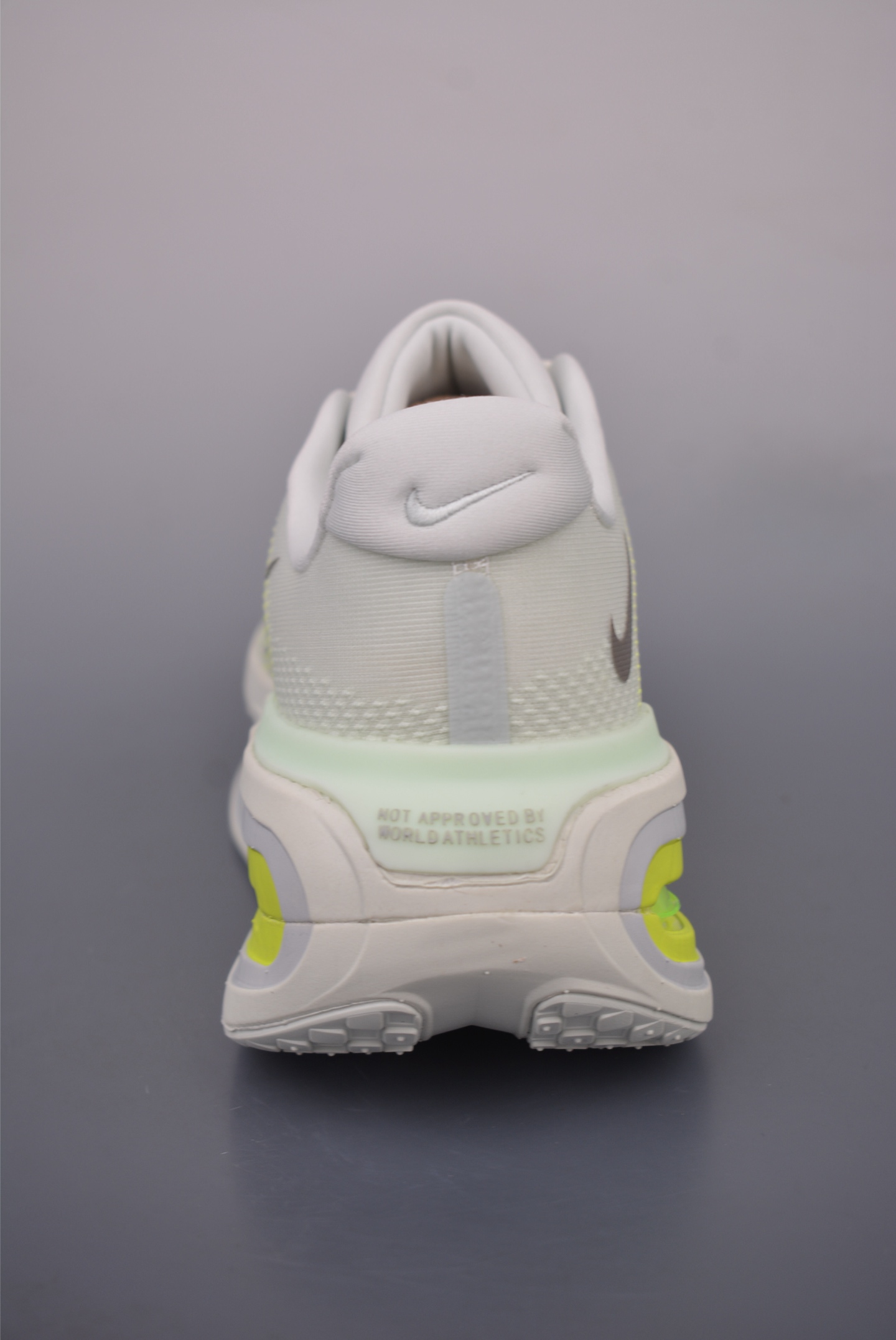 Nike Vomero Premium Air Cushion Running Shoes - Comfortable, Durable, Stylish 4 i1754344239146 5091 0 3