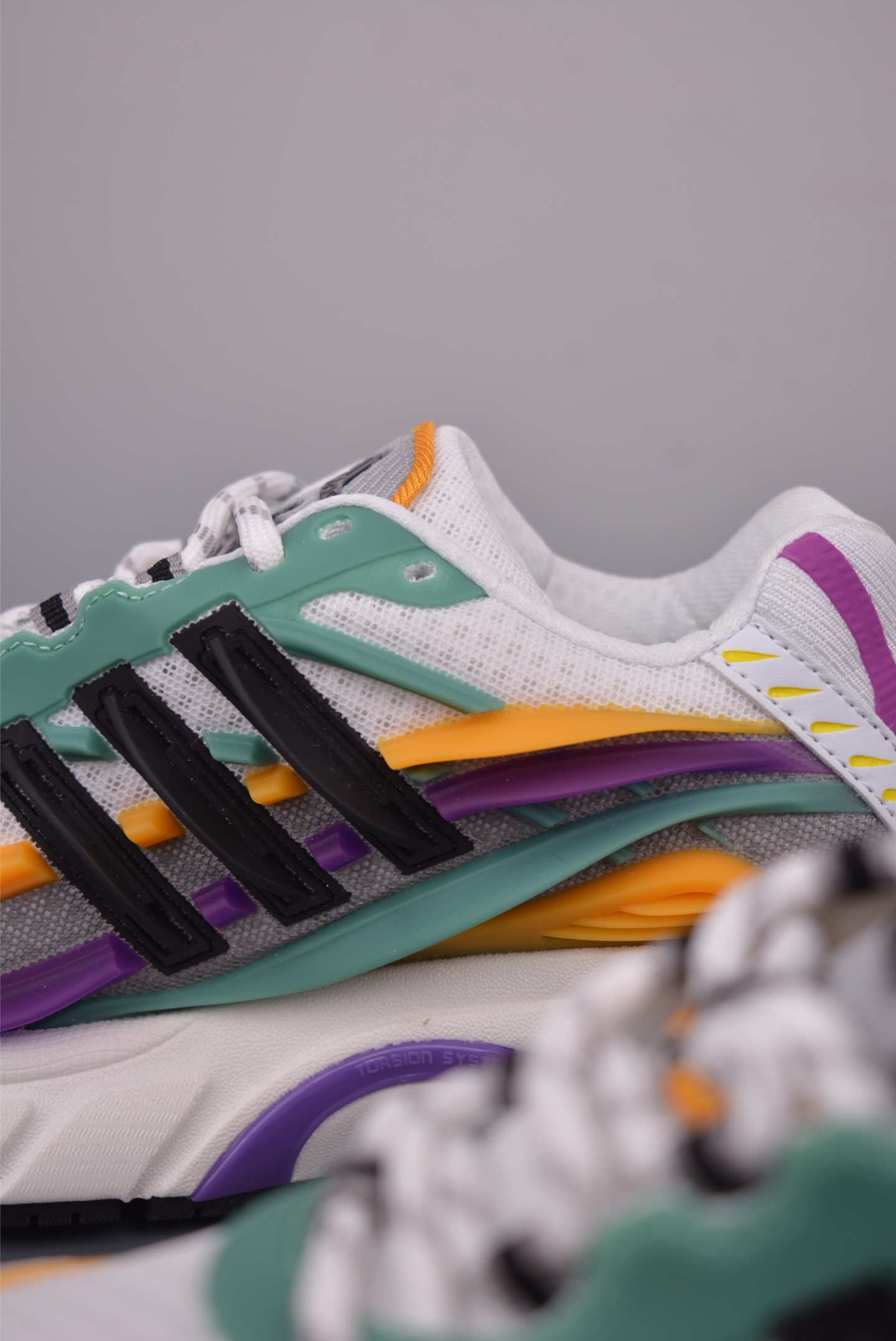 Pharrell x Adidas Adistar Cushion Retro Low-Top Sneakers - Jellyfish Edition 9 i1754345249092 3788 0 7