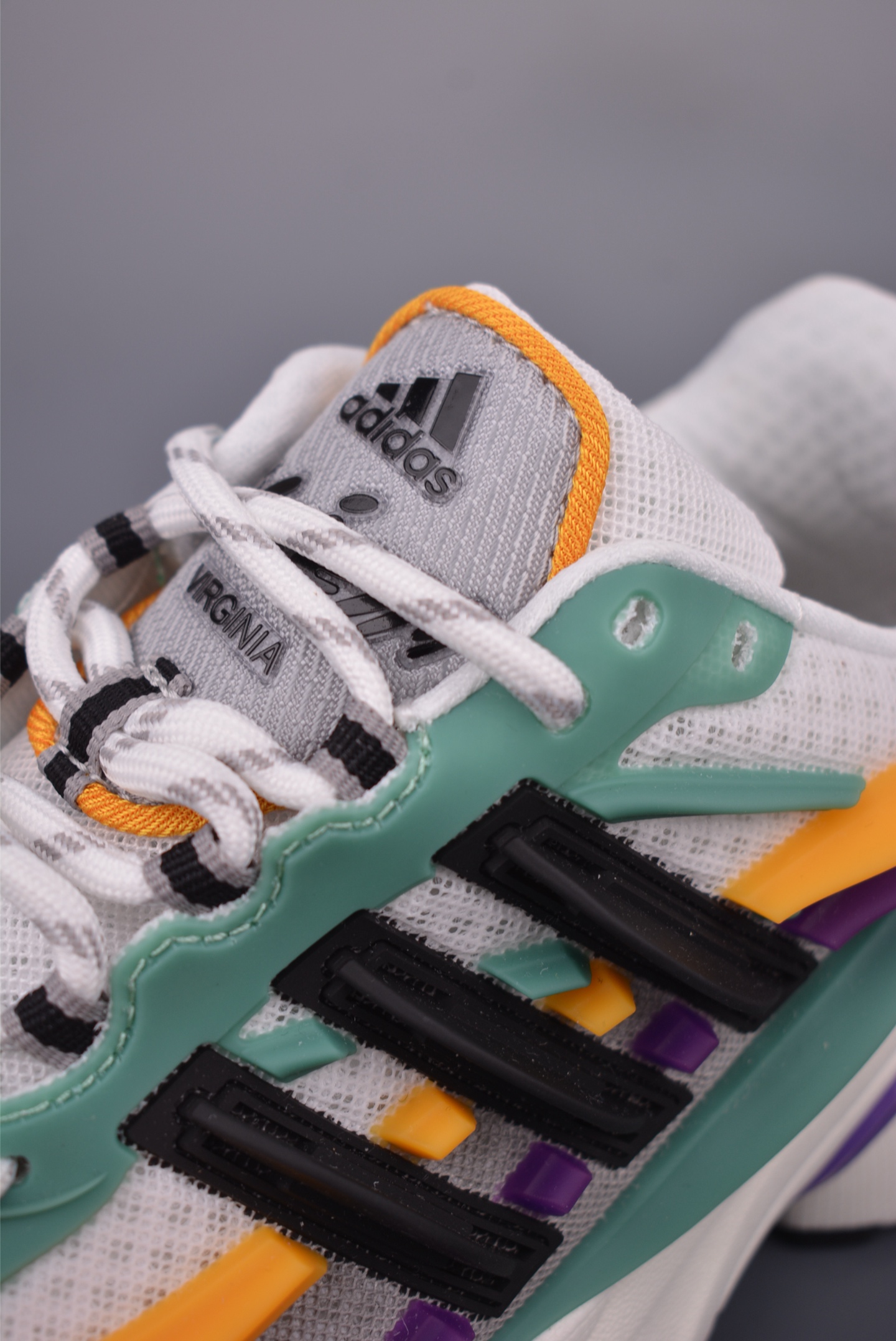 Pharrell x Adidas Adistar Cushion Retro Low-Top Sneakers - Jellyfish Edition 8 i1754345249107 9410 0 6