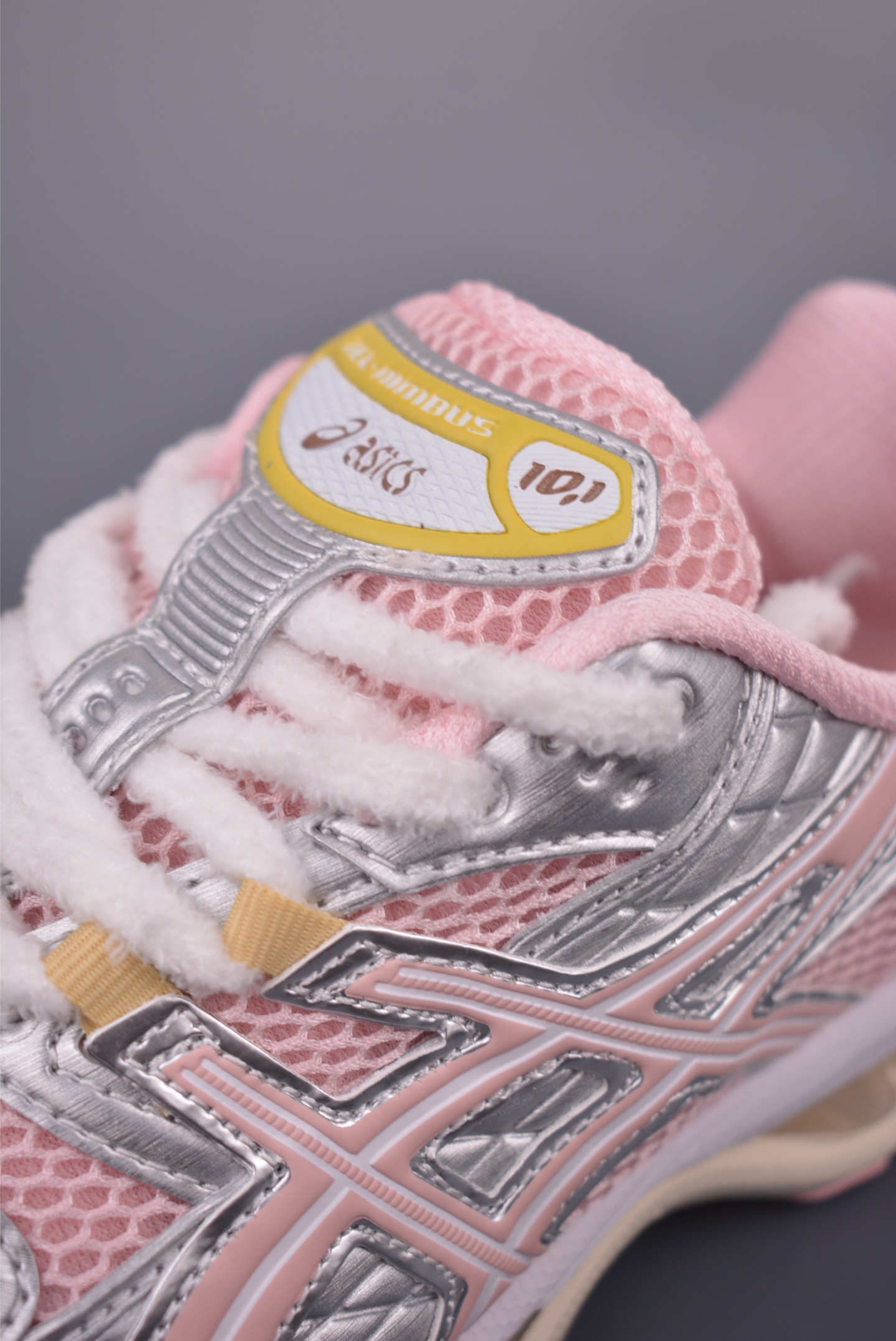 Asics GEL-Kahana Nimbus 10.1 Low-Top Sneakers - Breathable, Durable, Y2K Style 7 i1754346920347 2640 0 6