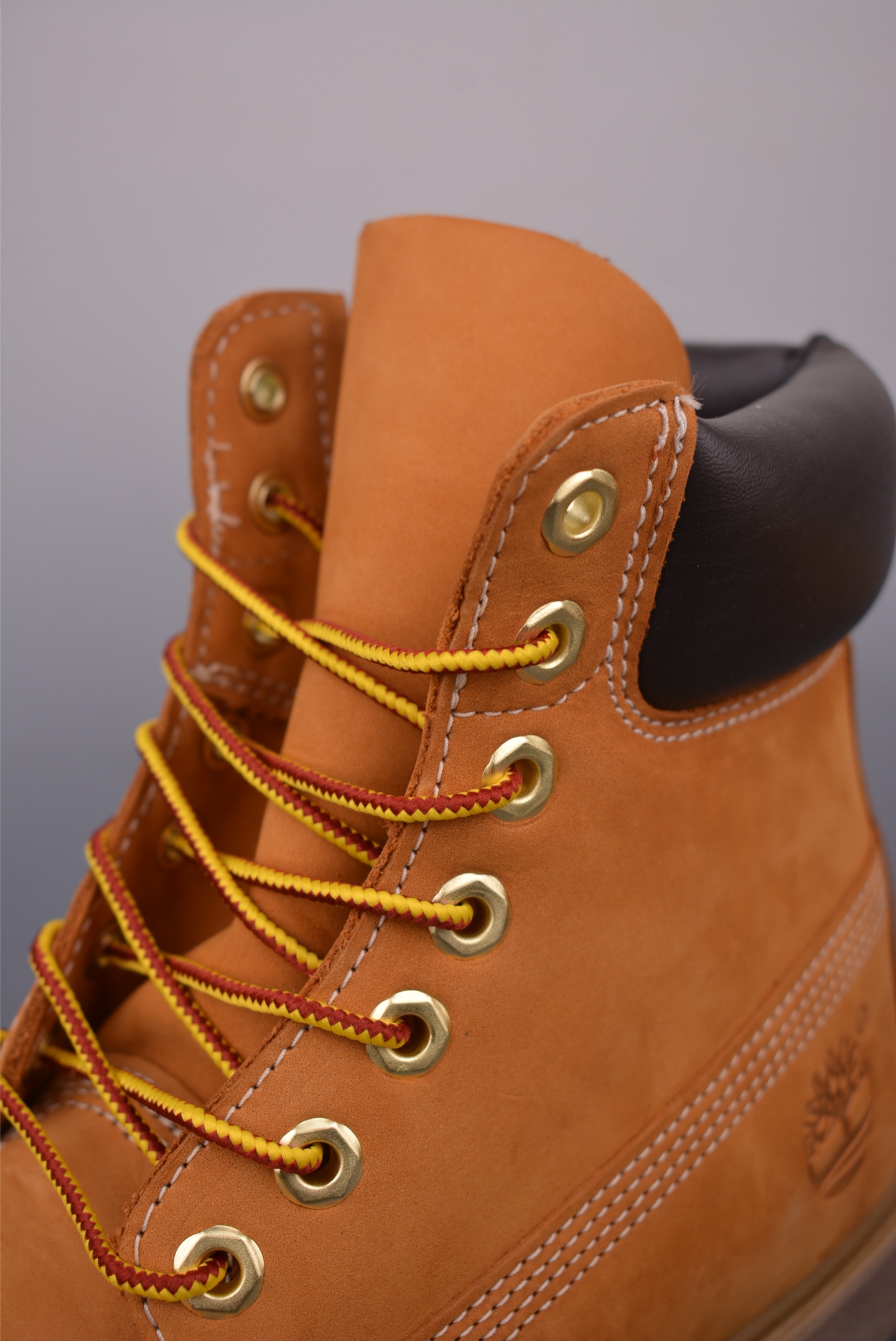 Timberland Classic Waterproof Leather Boots for Men and Women - Premium Quality 7 i1754347096813 9289 0 6