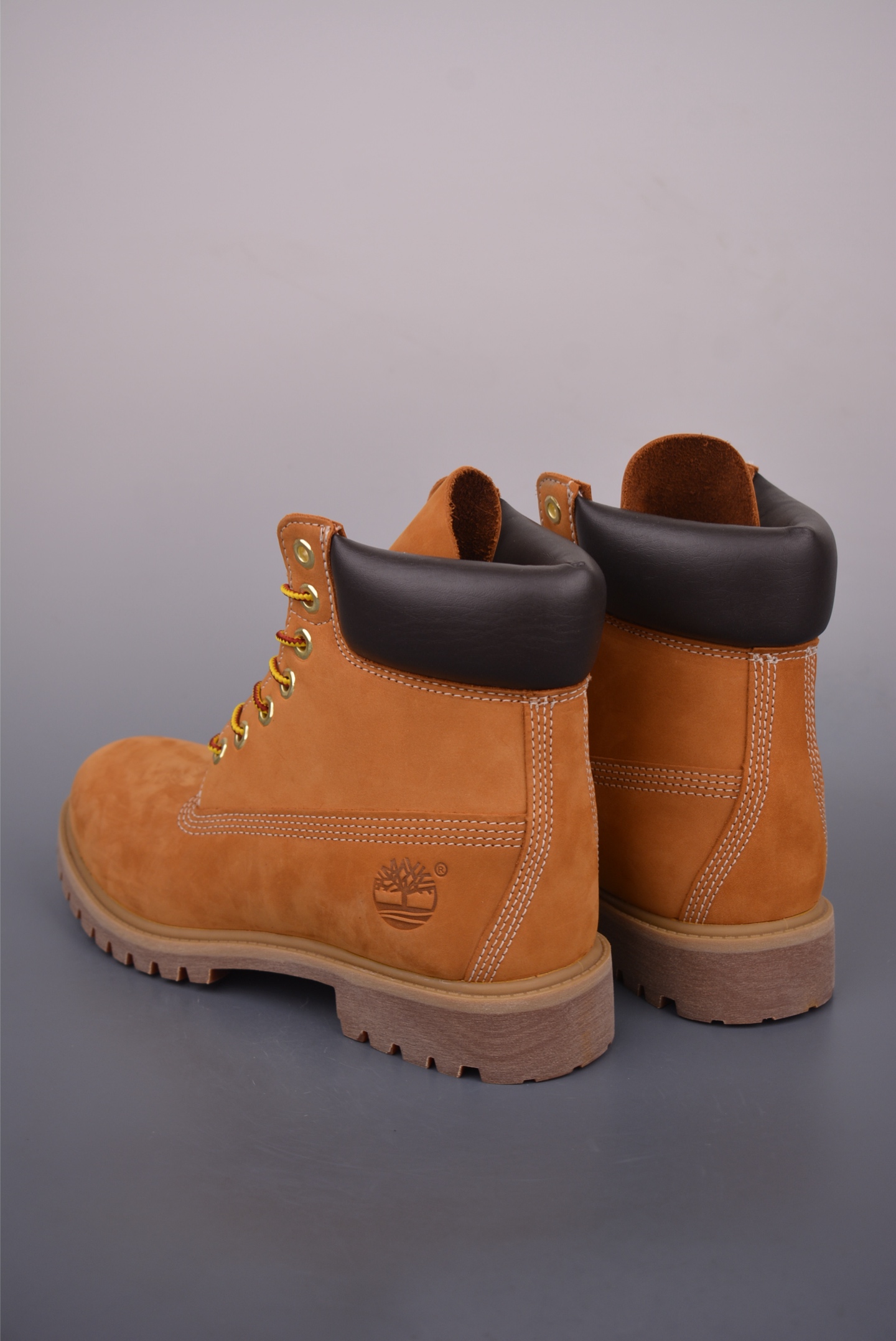 Timberland Classic Waterproof Leather Boots for Men and Women - Premium Quality 2 i1754347098475 7353 0 1