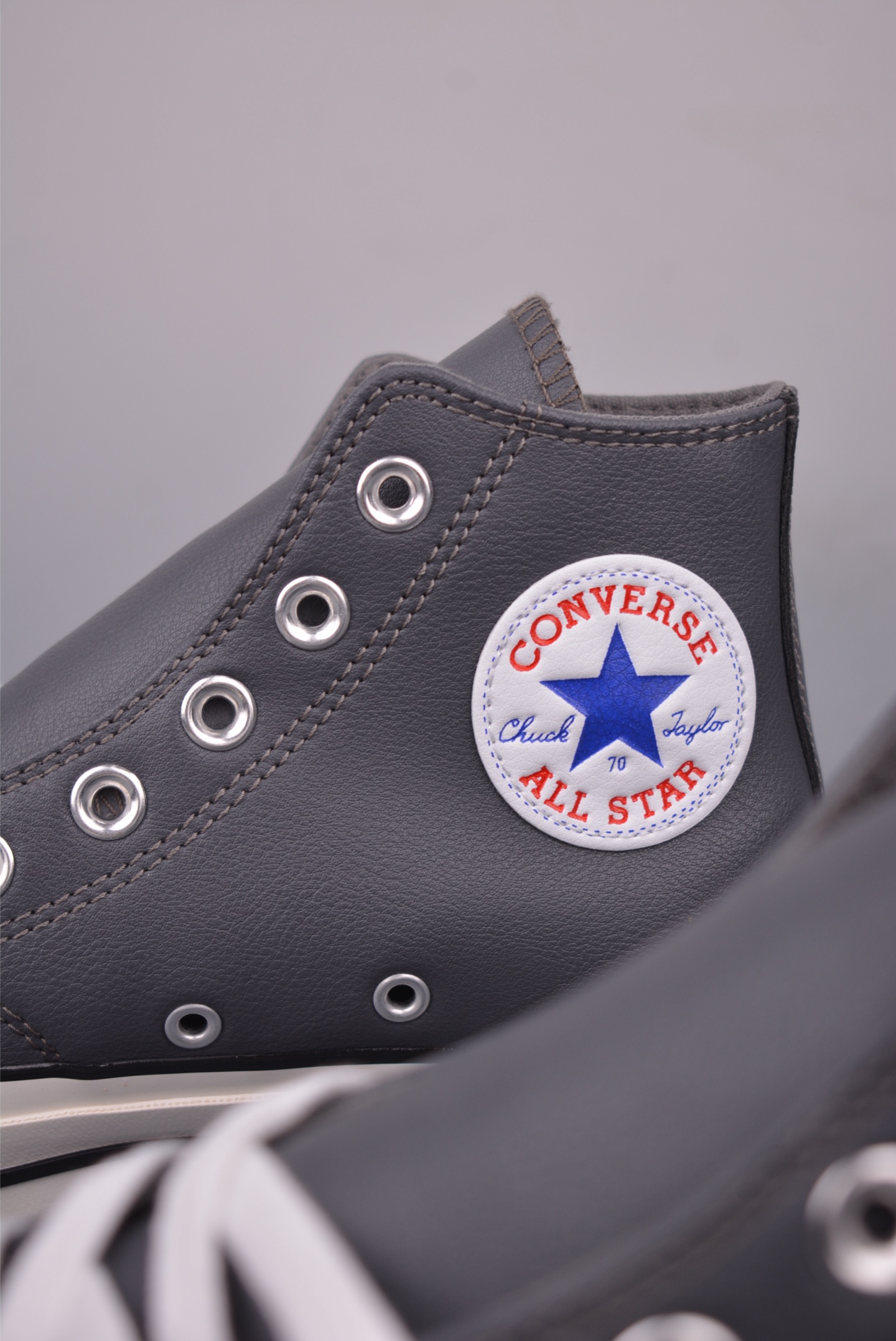 Converse Chuck 1970s Leather High Top Sneakers - Retro Gray, Sizes 35-44 8 i1754347381005 4622 0 7