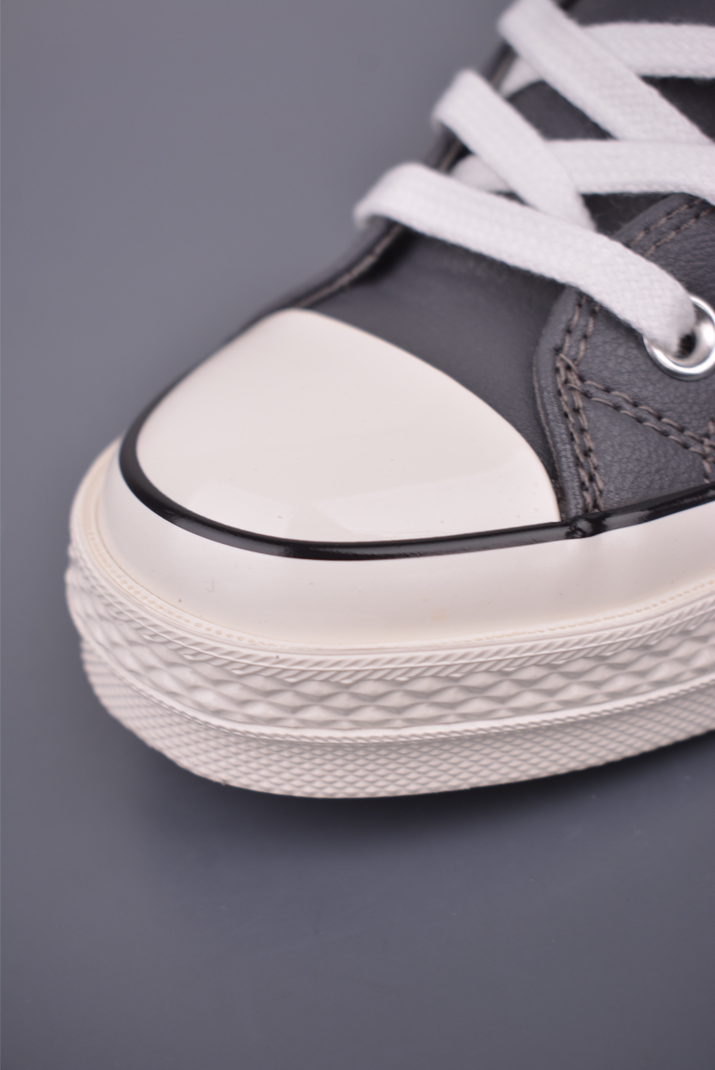 Converse Chuck 1970s Leather High Top Sneakers - Retro Gray, Sizes 35-44 6 i1754347381072 1658 0 5