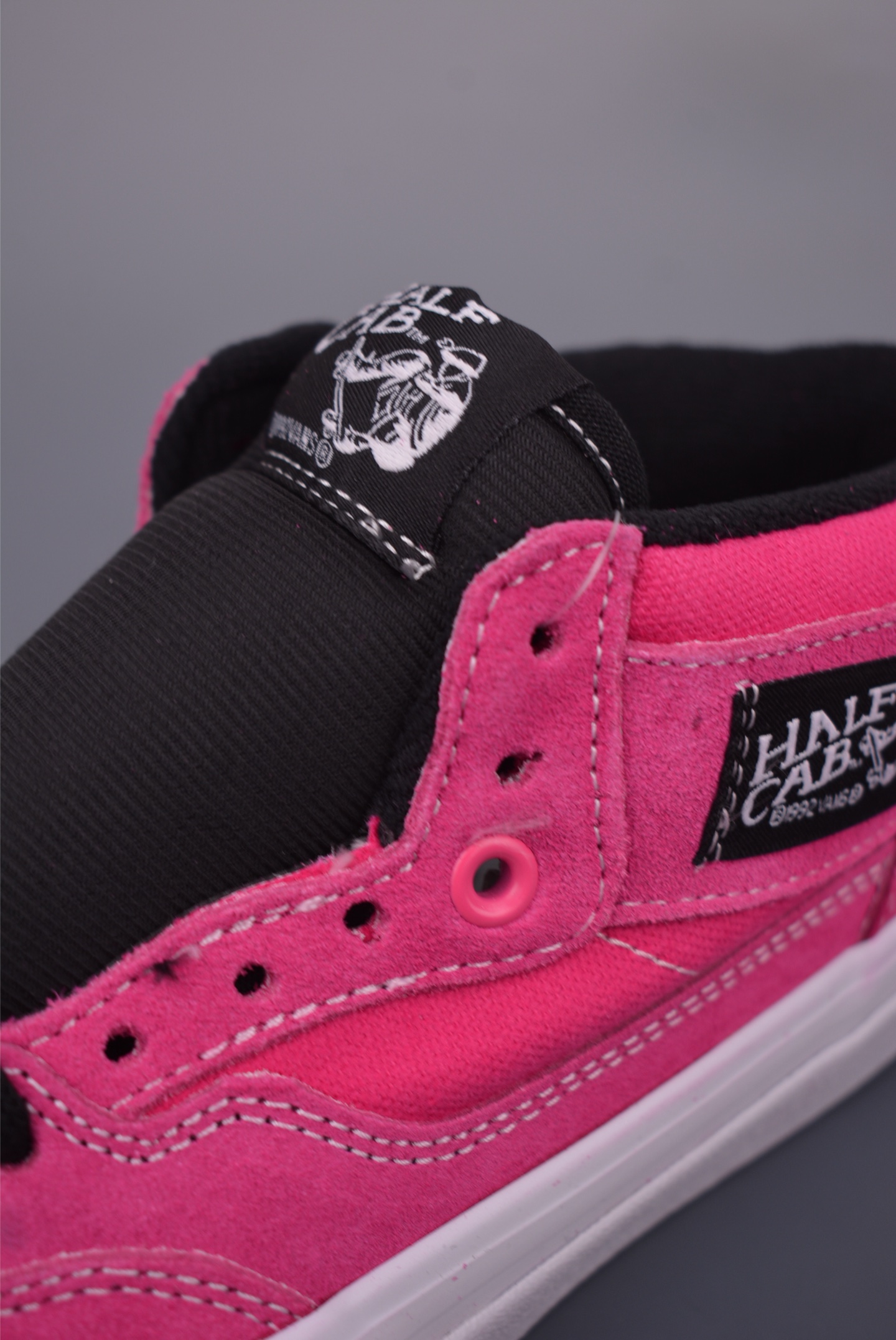 Vans Skate Half Cab 玫红/火龙果 美式复古休闲中帮职业滑板鞋 VN0A2Z34A