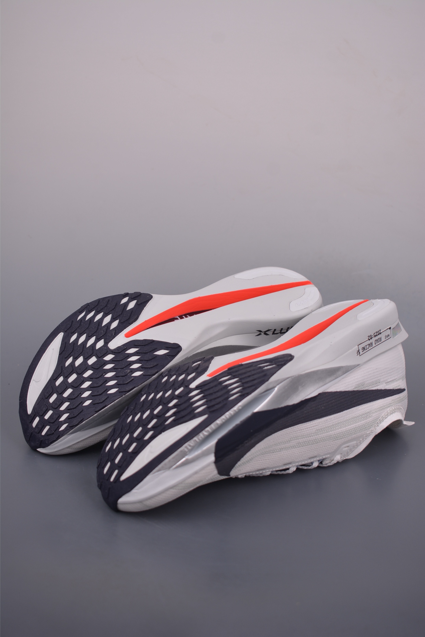 Nike ZoomX Streakfly 2 Marathon Running Shoes - Lightweight and Breathable 4 i1754430735036 8362 0 2