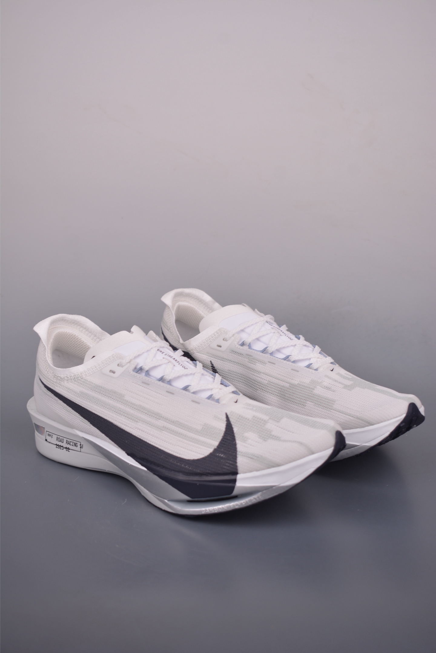 Nike ZoomX Streakfly 2 Marathon Running Shoes - Lightweight and Breathable 2 i1754430736792 4742 0 0