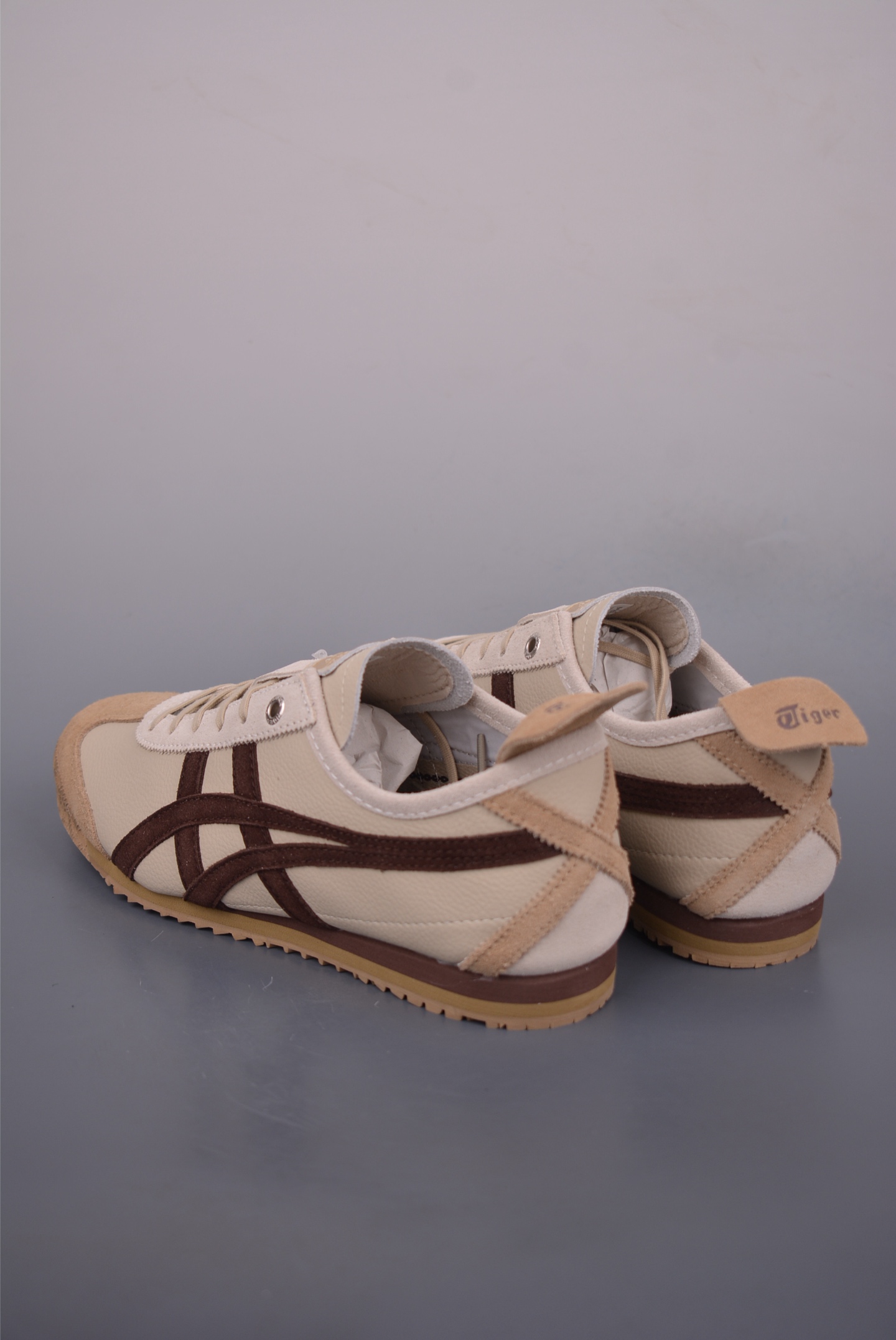 Asics鬼冢虎 MEXICO 66 SD 做工精赞 1183C015-204