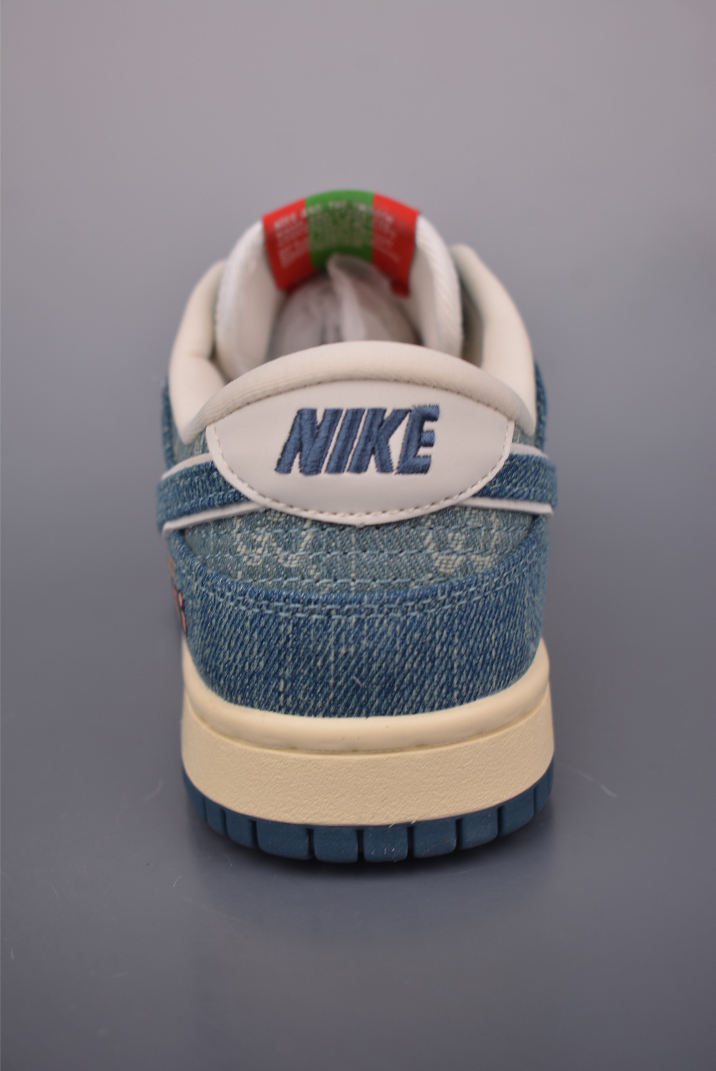 Nike SB Dunk Low Gucci Collab Denim Sneakers Designer Shoes - Limited Edition 4 i1754431473354 7078 0 3