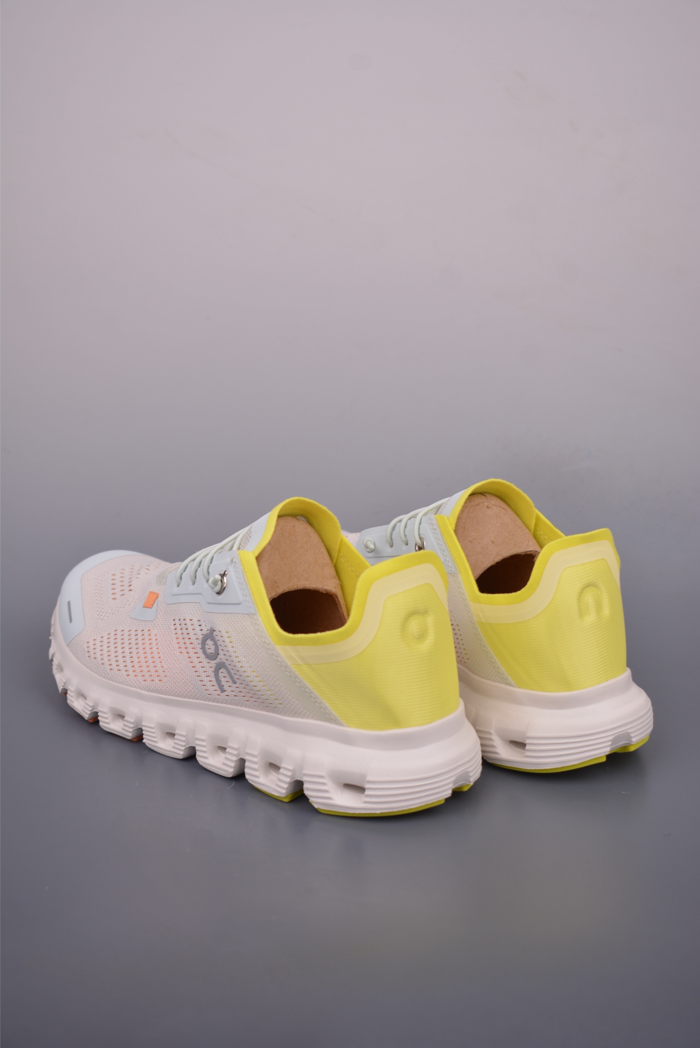 On昂跑 Cloud 6 Coast 户外街头机能风跑步鞋 3MF10033022