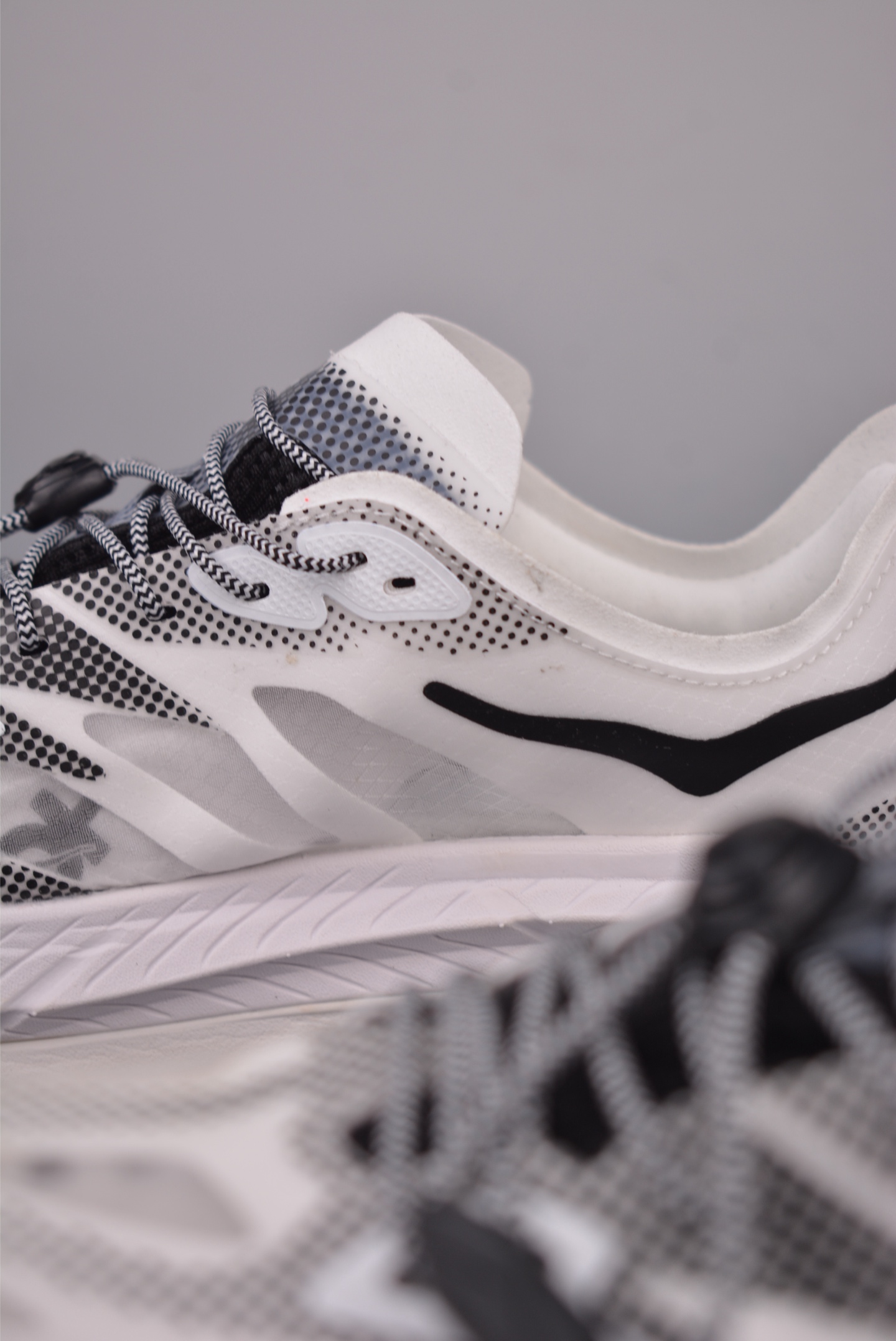 Satisfy x Hoka One One Mafate Speed 4 Low-Top Professional Trail Running Shoes 9 i1754520384818 4525 0 7
