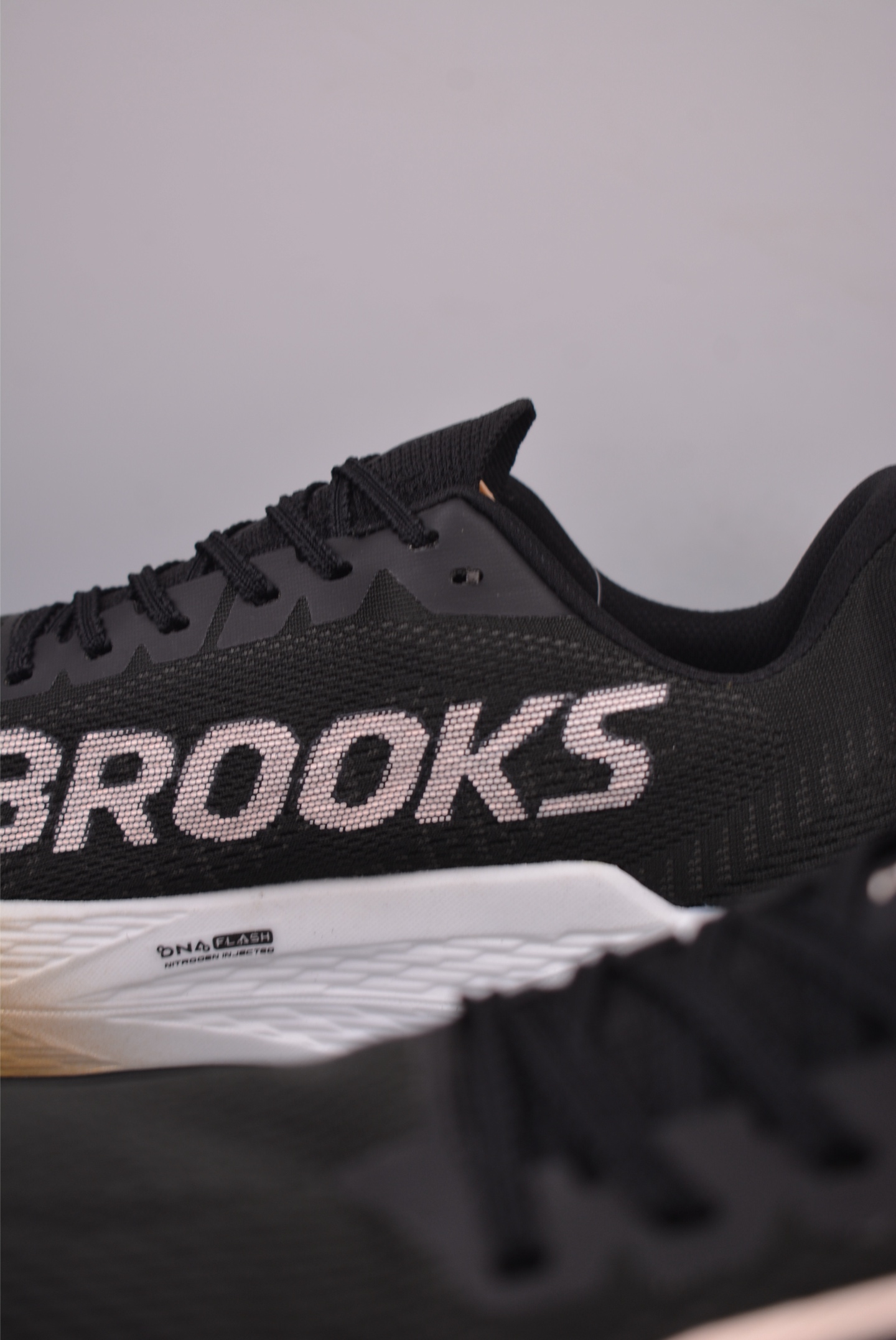 Brooks Hyperion Max 2 Running Shoes - Lightweight, Breathable & Cushioned 9 i1754520506578 4453 0 7