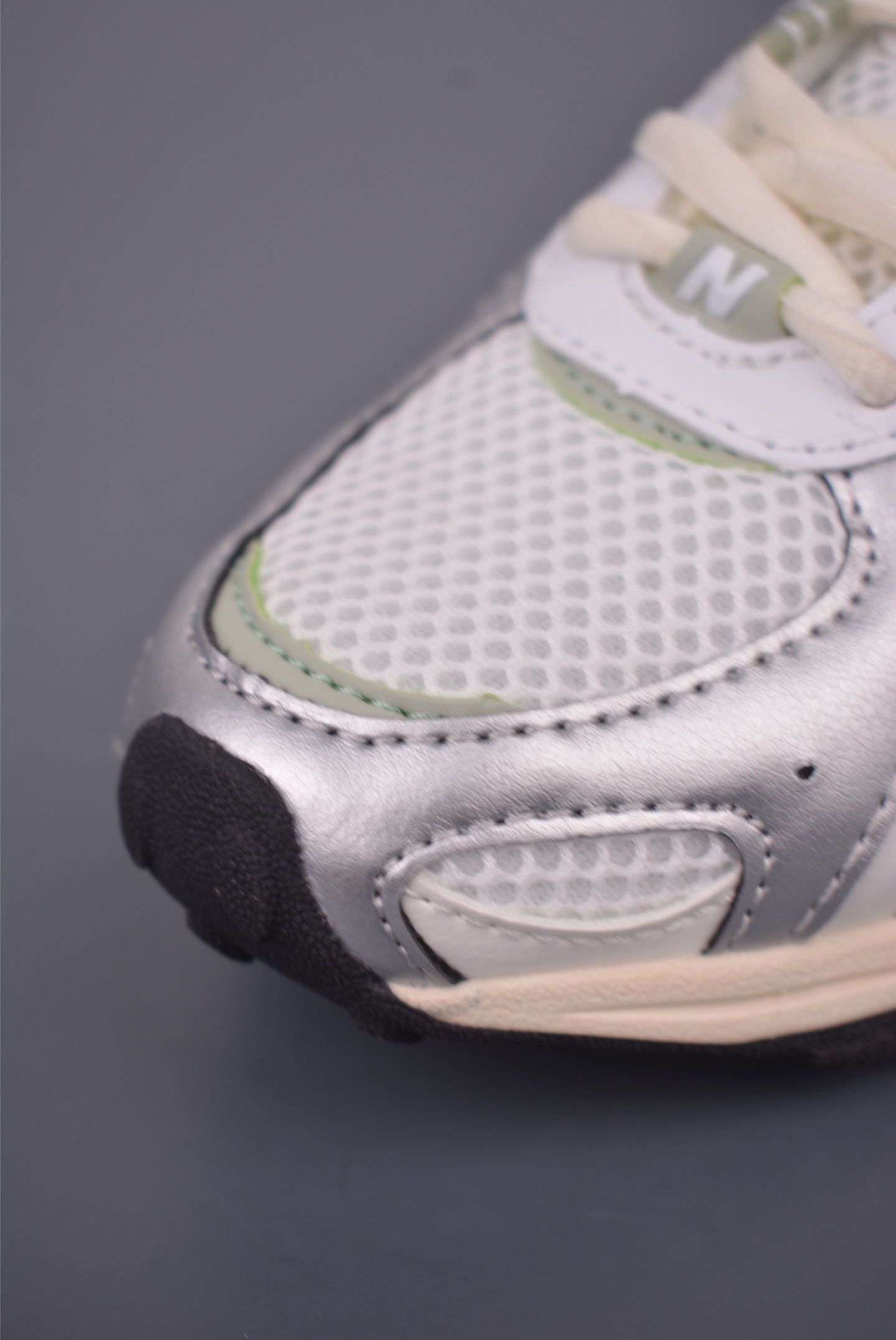 New Balance 204 Series Retro Casual Versatile Running Shoes - White/Silver 6 i1754521085856 3091 0 5