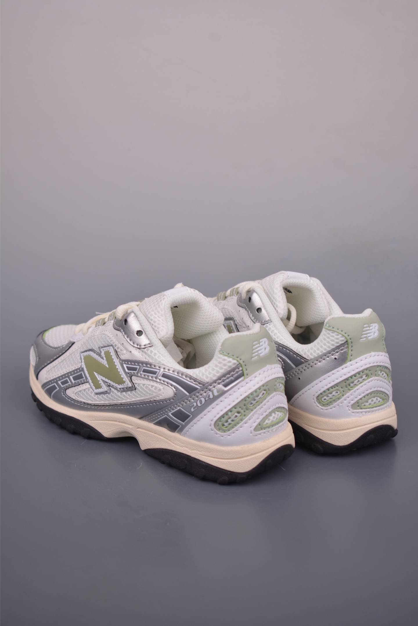 New Balance 204 Series Retro Casual Versatile Running Shoes - White/Silver 2 i1754521085860 837 0 1
