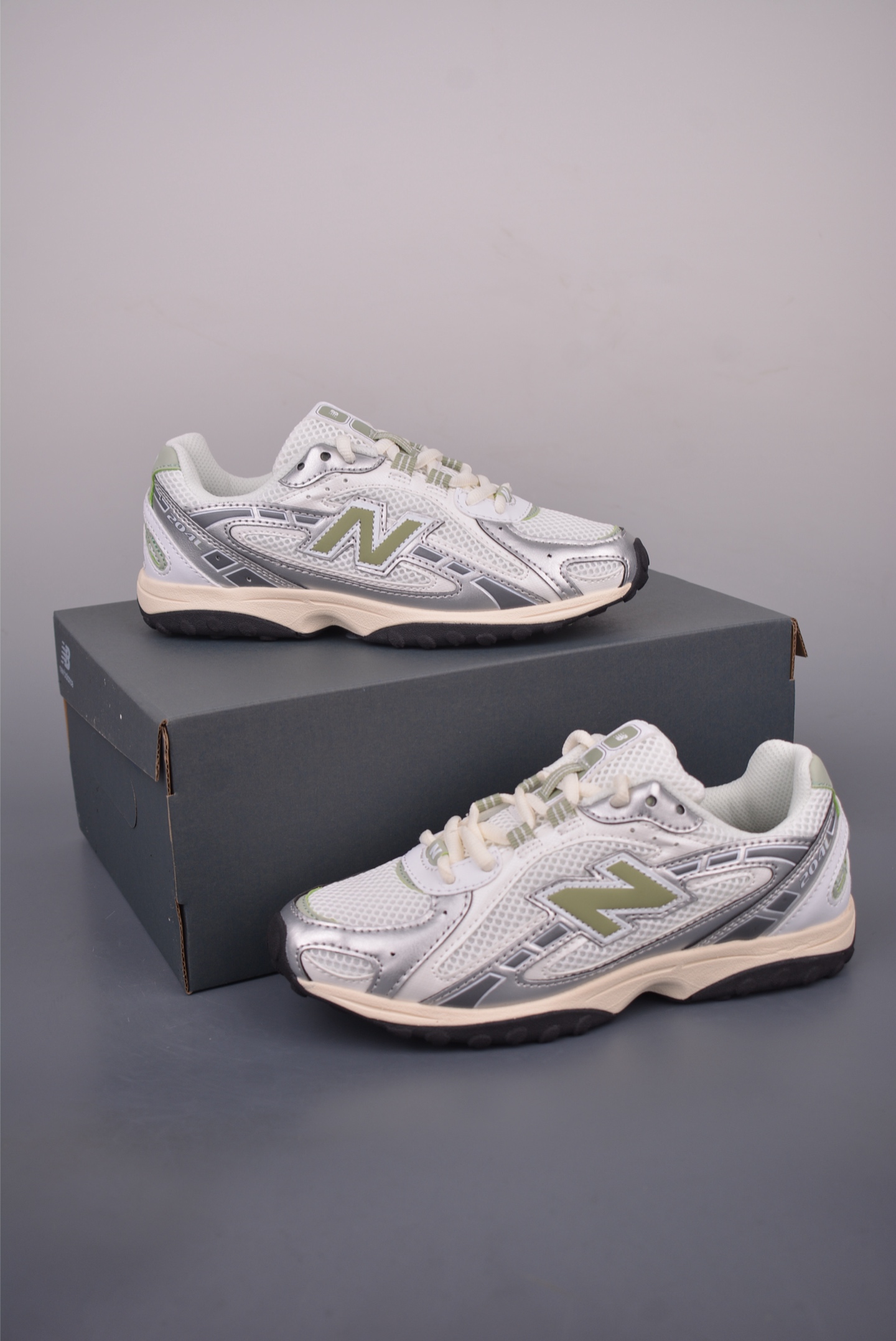 New Balance 204 Series Retro Casual Versatile Running Shoes - White/Silver 5 i1754521087552 8049 0 4