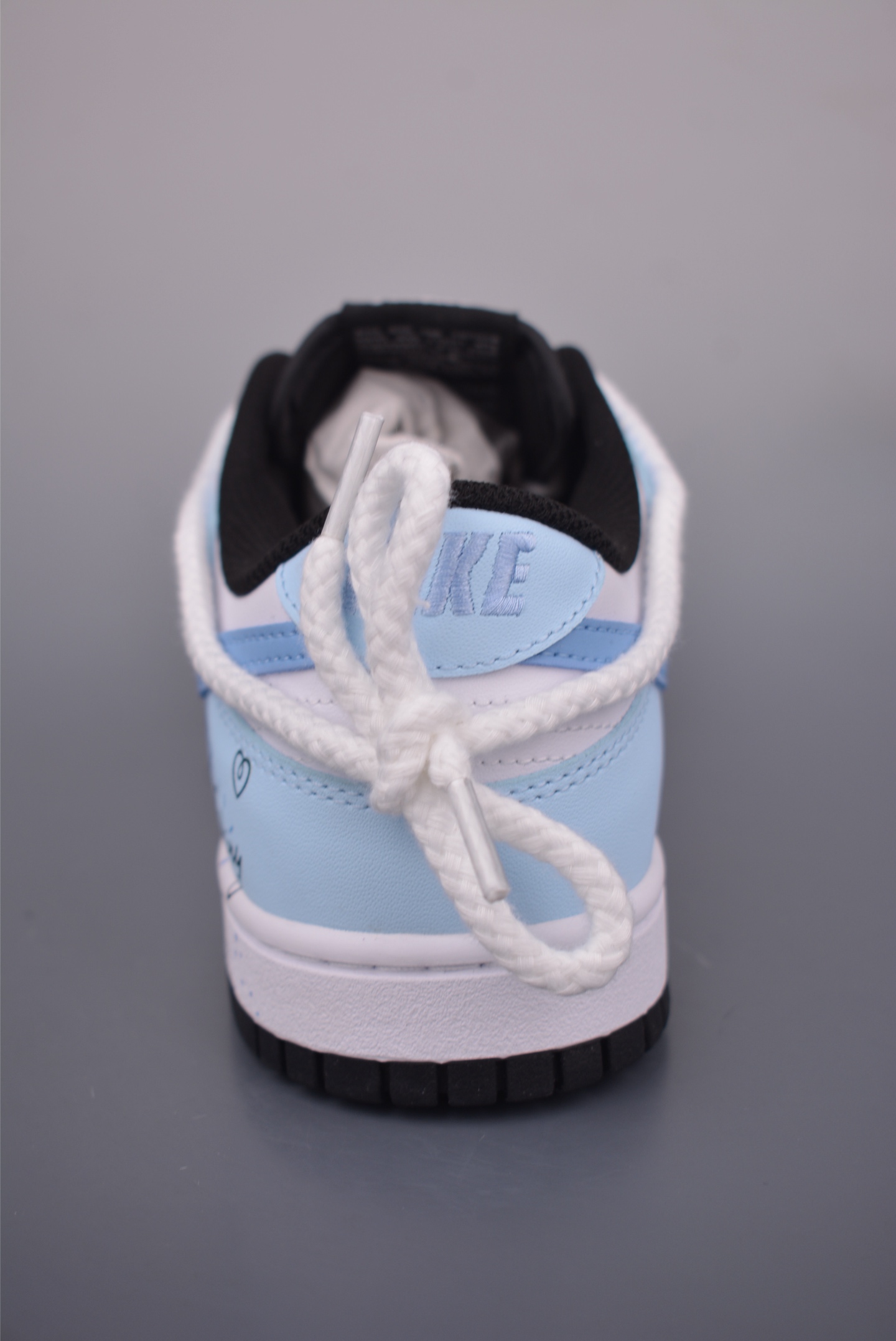 Nike SB Dunk Low 'Blue Ocean' Deconstructed Sneakers with Unique Laces 5 i1754521936502 1482 0 3