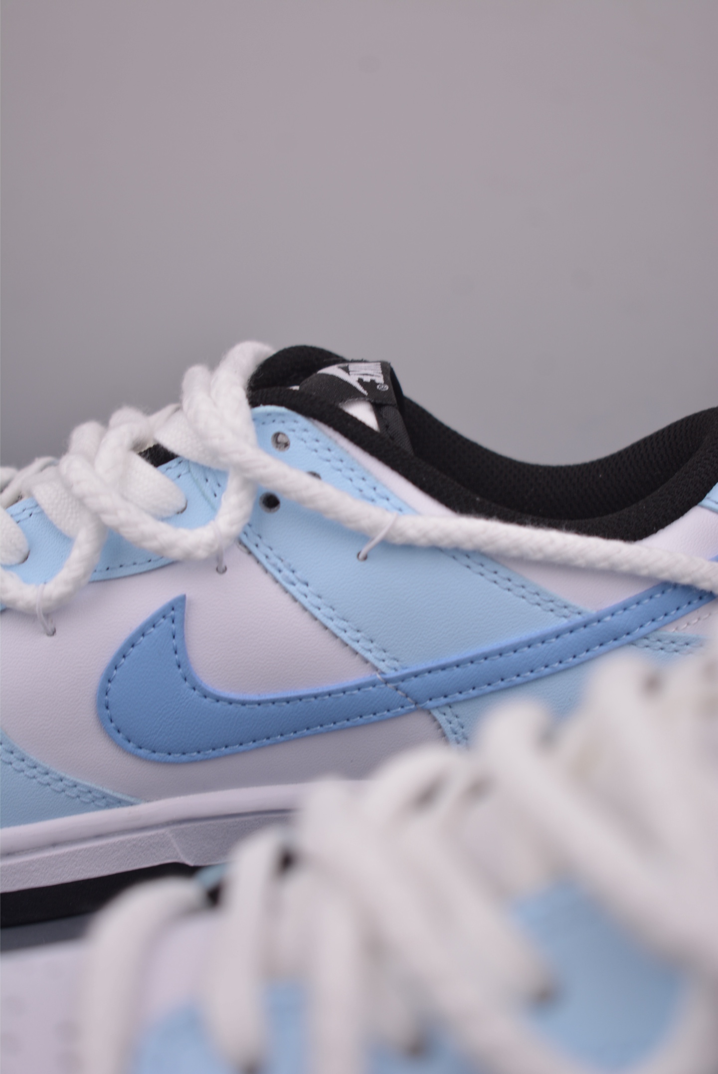 Nike SB Dunk Low 'Blue Ocean' Deconstructed Sneakers with Unique Laces 9 i1754521938365 4668 0 7