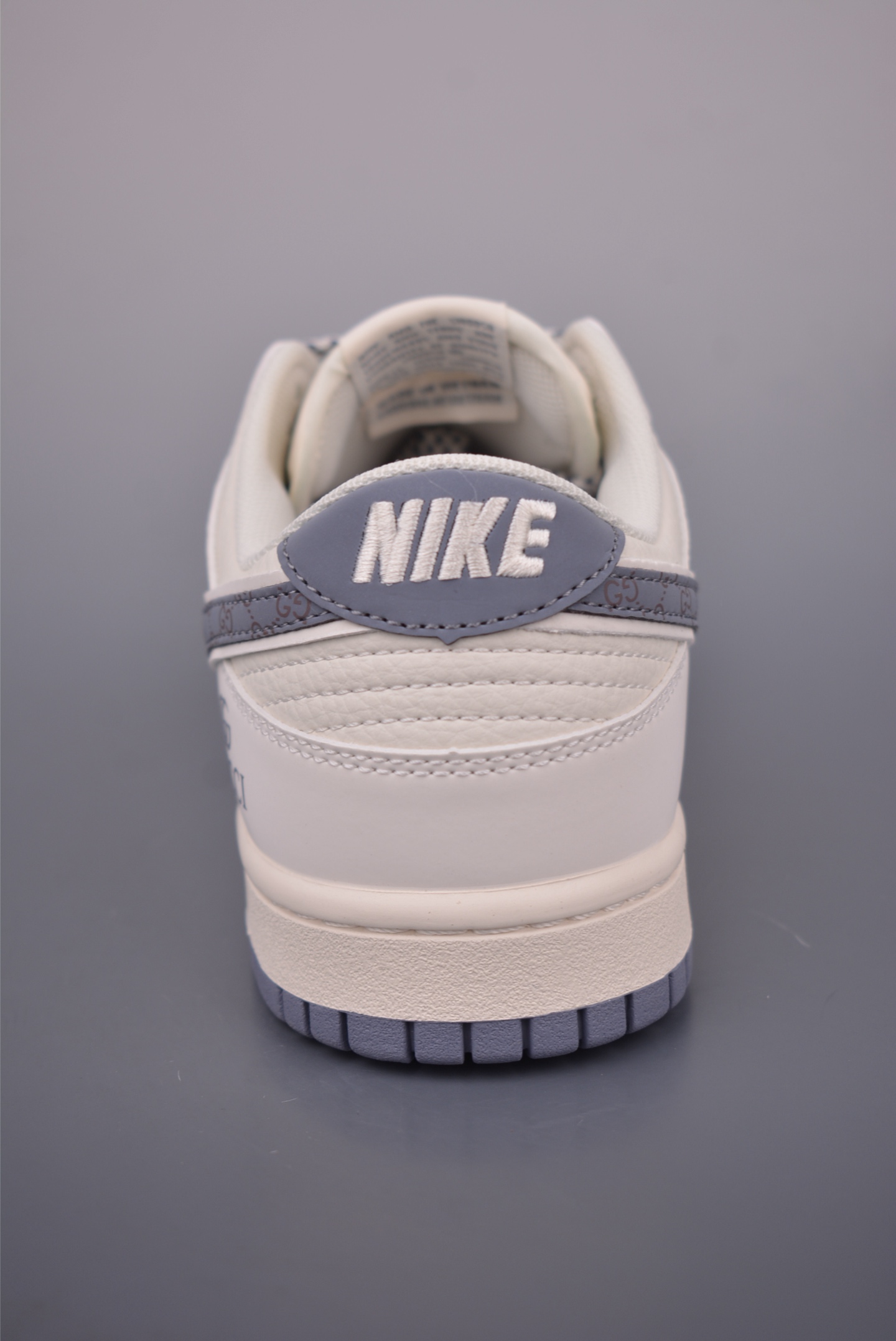 Nike SB Dunk Low Gucci Collaboration Premium Leather Sneakers - Limited Edition 5 i1754521979788 9274 0 3